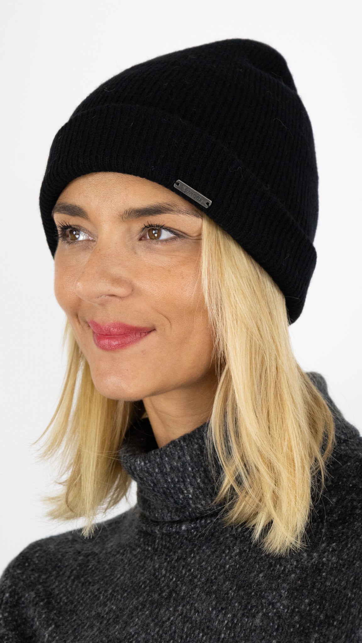 BONNET A REVERS EN LAINE VIMODA 1769#COLOR_NOIR