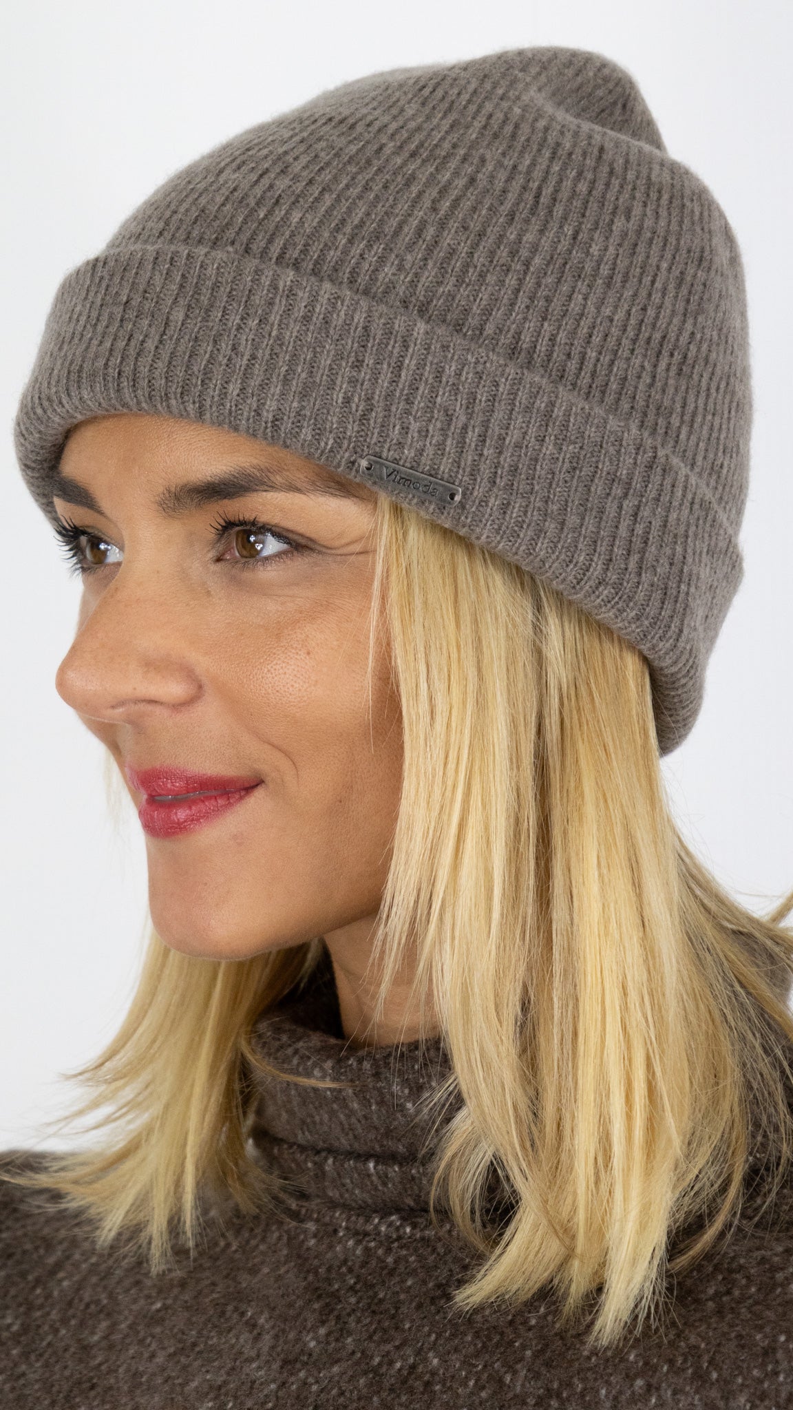 BONNET A REVERS EN LAINE VIMODA 1769#COLOR_TAUPE