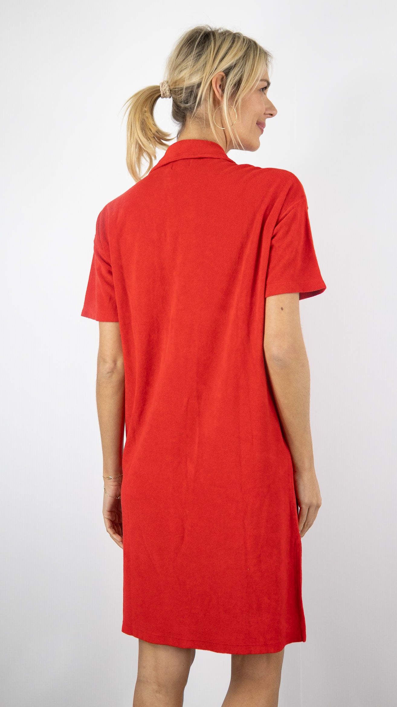 ROBE EN EPONGE DROITE MANCHES COURTES POUR FEMME#COLOR_05/TOMATO ROUGE