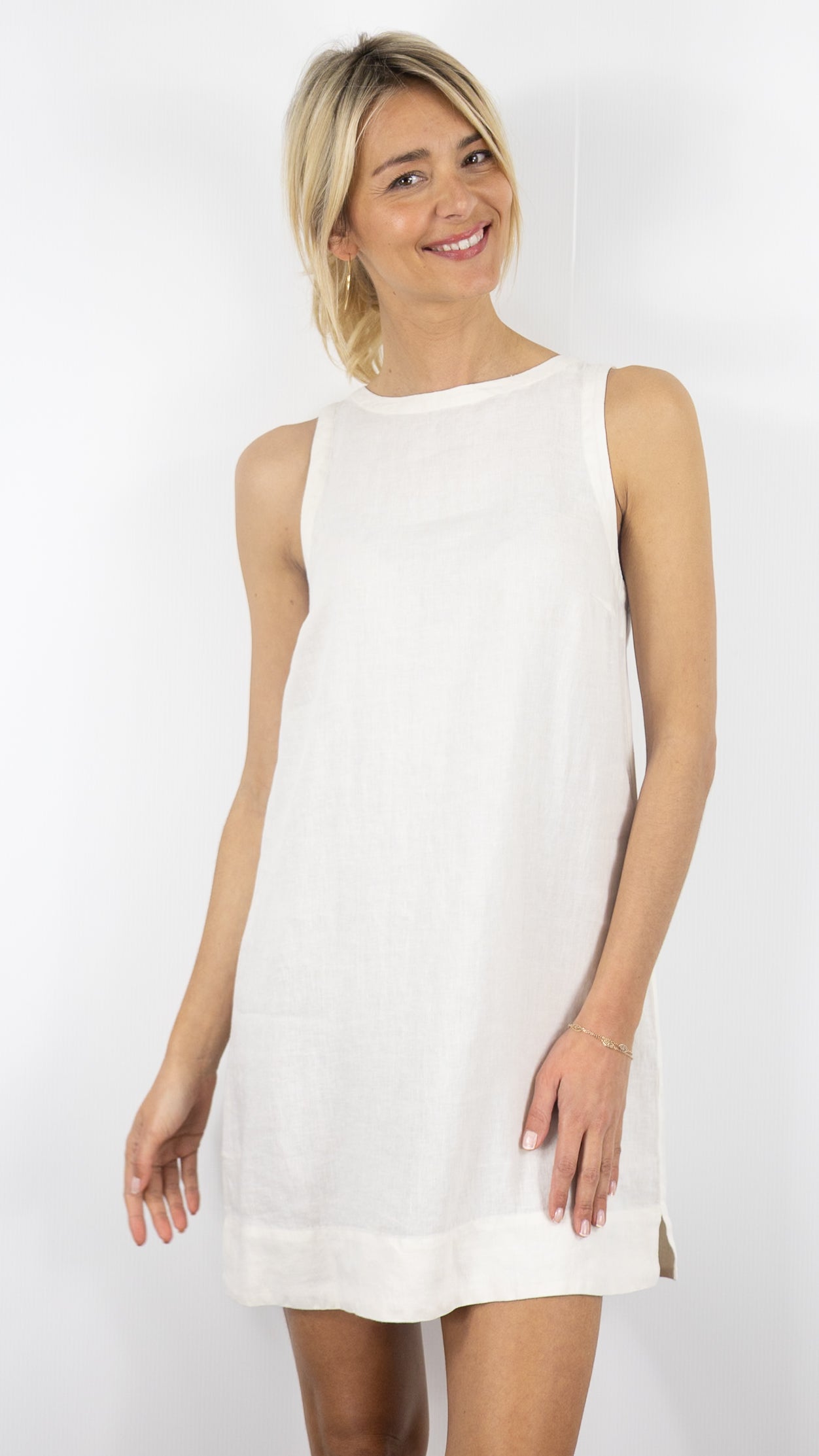 ROBE COURTE SANS MANCHES EN LIN HARTFORD RUELLE#COLOR_22/SHELL