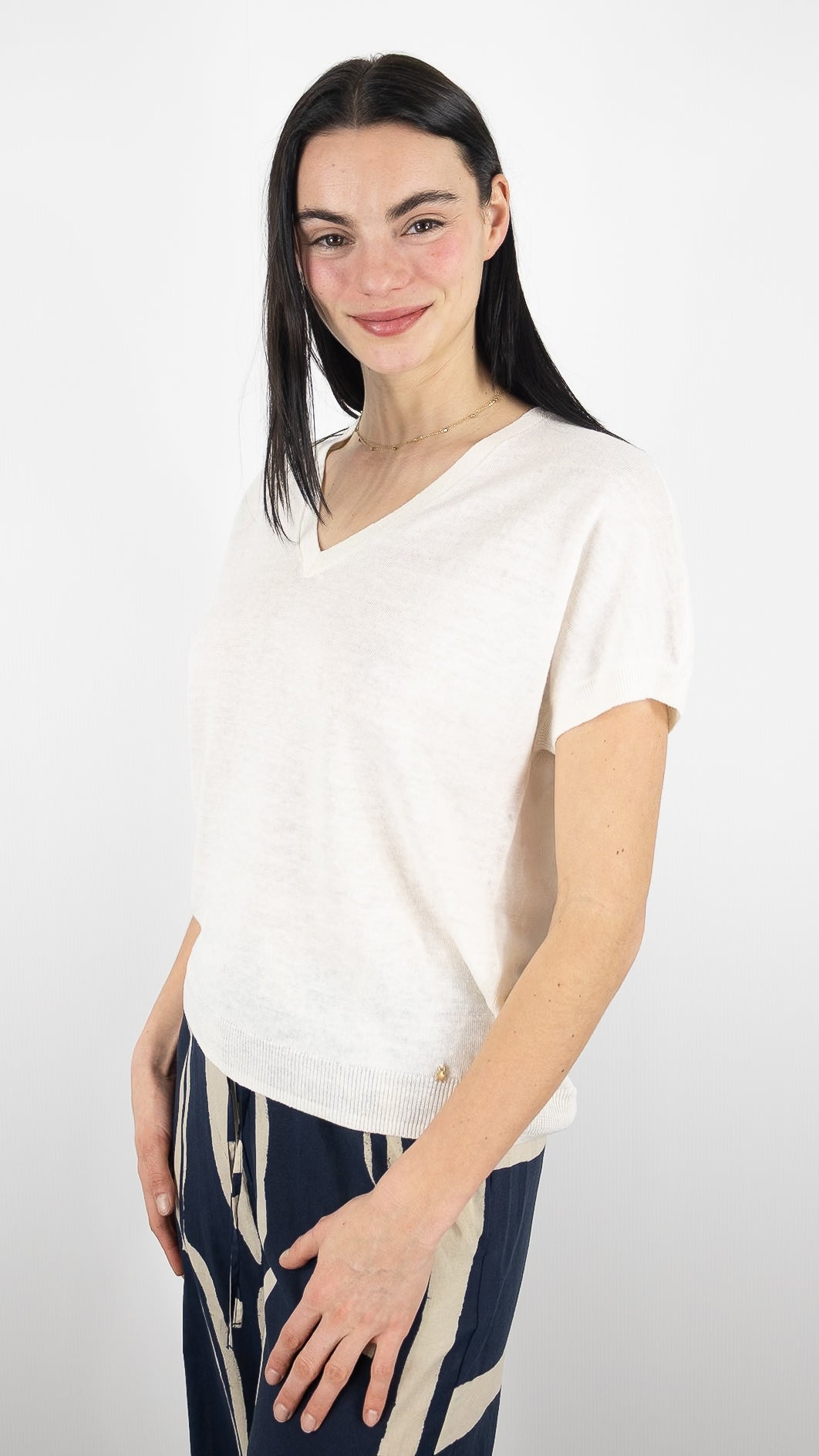 PULL V MANCHES COURTES EN LIN CREME DES PETITS HAUTS BRISE