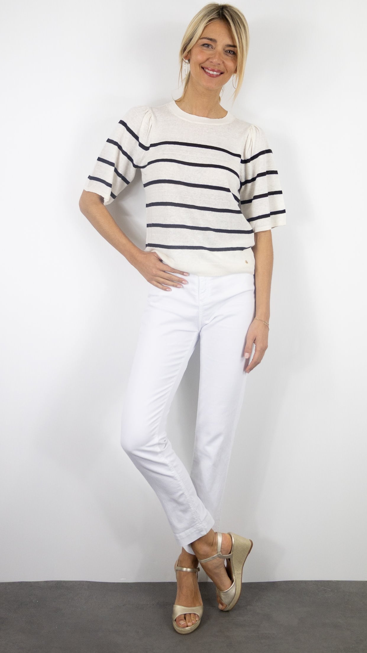 PULL EN LIN RAYE ANCHES COURTES TERRE CHOCO CREME DES PETITS HAUTS BRUNA