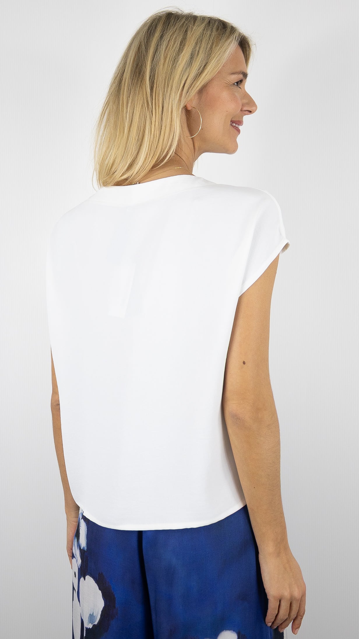 TOP SANS MANCHES FLUIDE PLISSE CAROLINE BISS 1608