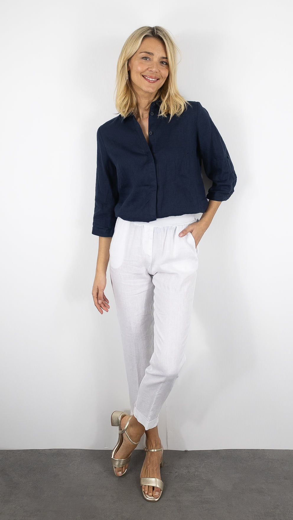 CHEMISE EN LIN MANCHES COURTES POUR FEMME TONI 71-27/1438-2#COLOR_58/NAVY