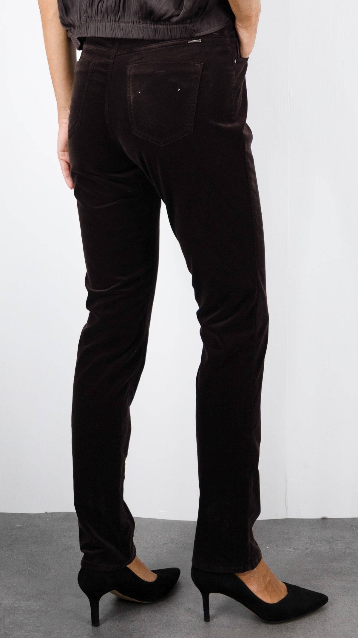 JEANS EN VELOURS SLIM POUR FEMME BRAX MARY DECO#COLOR_55/BRUNETTE CHOCO