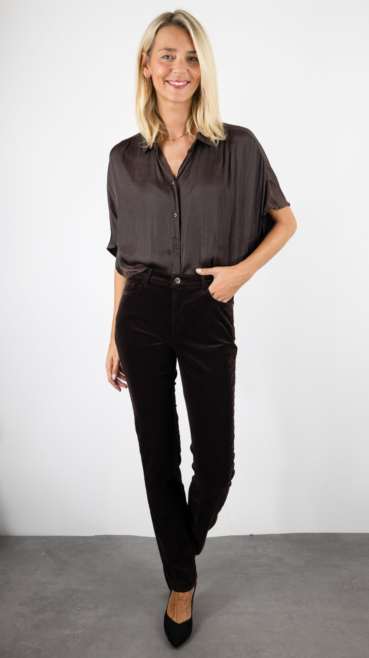 JEANS EN VELOURS SLIM POUR FEMME BRAX MARY DECO#COLOR_55/BRUNETTE CHOCO