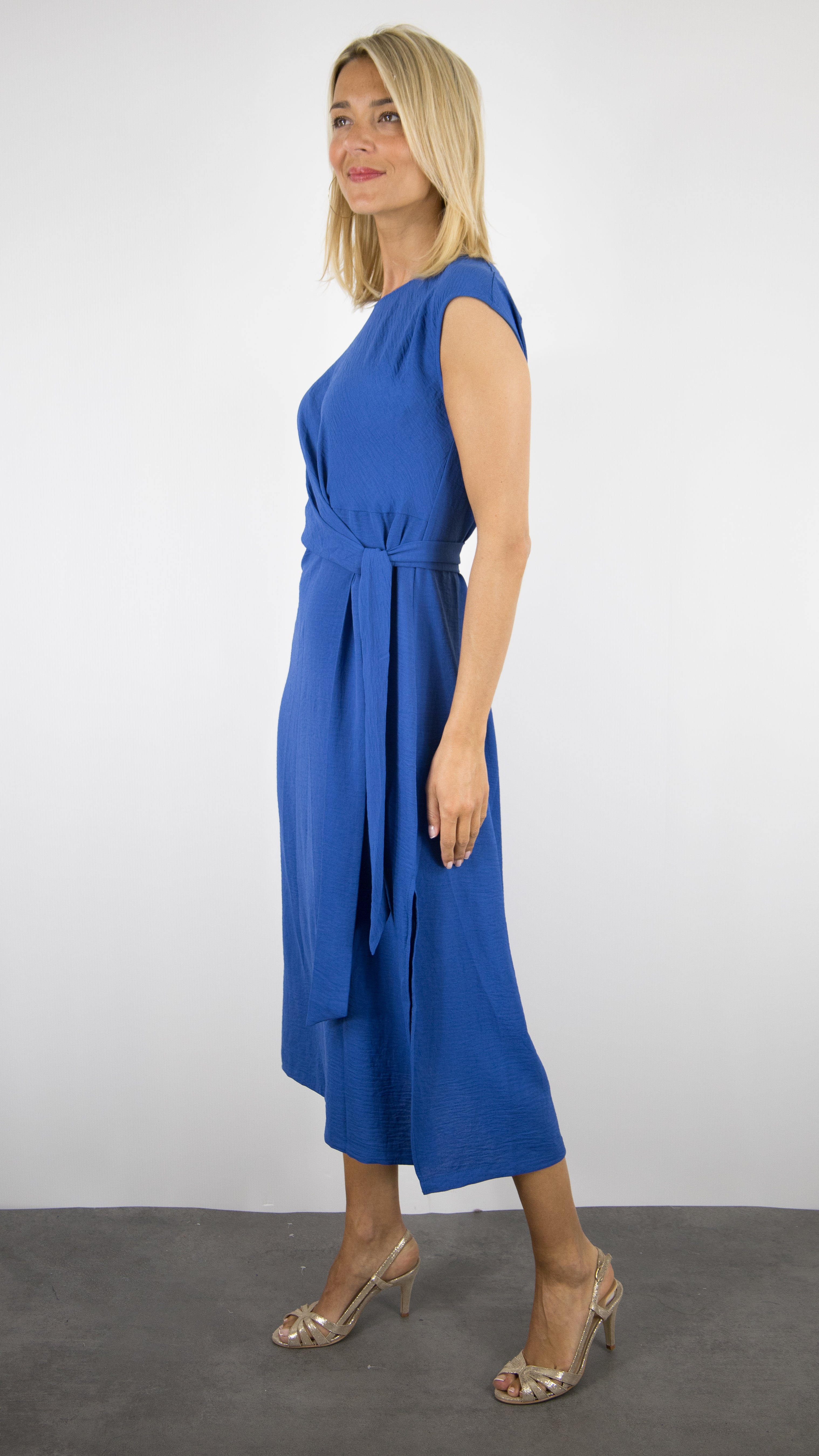 ROBE MIDI SANS MANCHES FLUIDE CROISEE POUR FEMME YCOO 10215#COLOR_BLEU