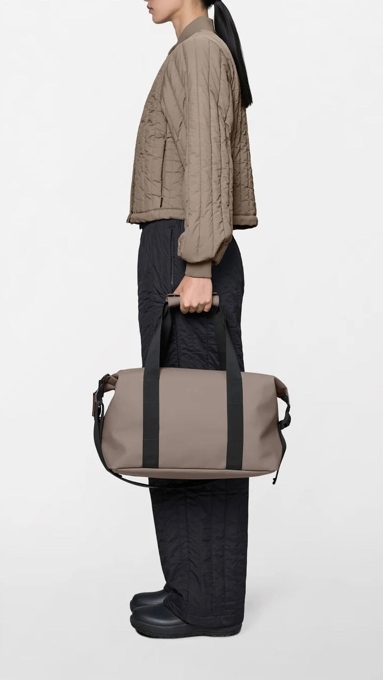 SAC WEEK END IMPERMEABLE RAINS HILO WEEK END BAG SMALL 14220#COLOR_173/CINDER TAUPE 