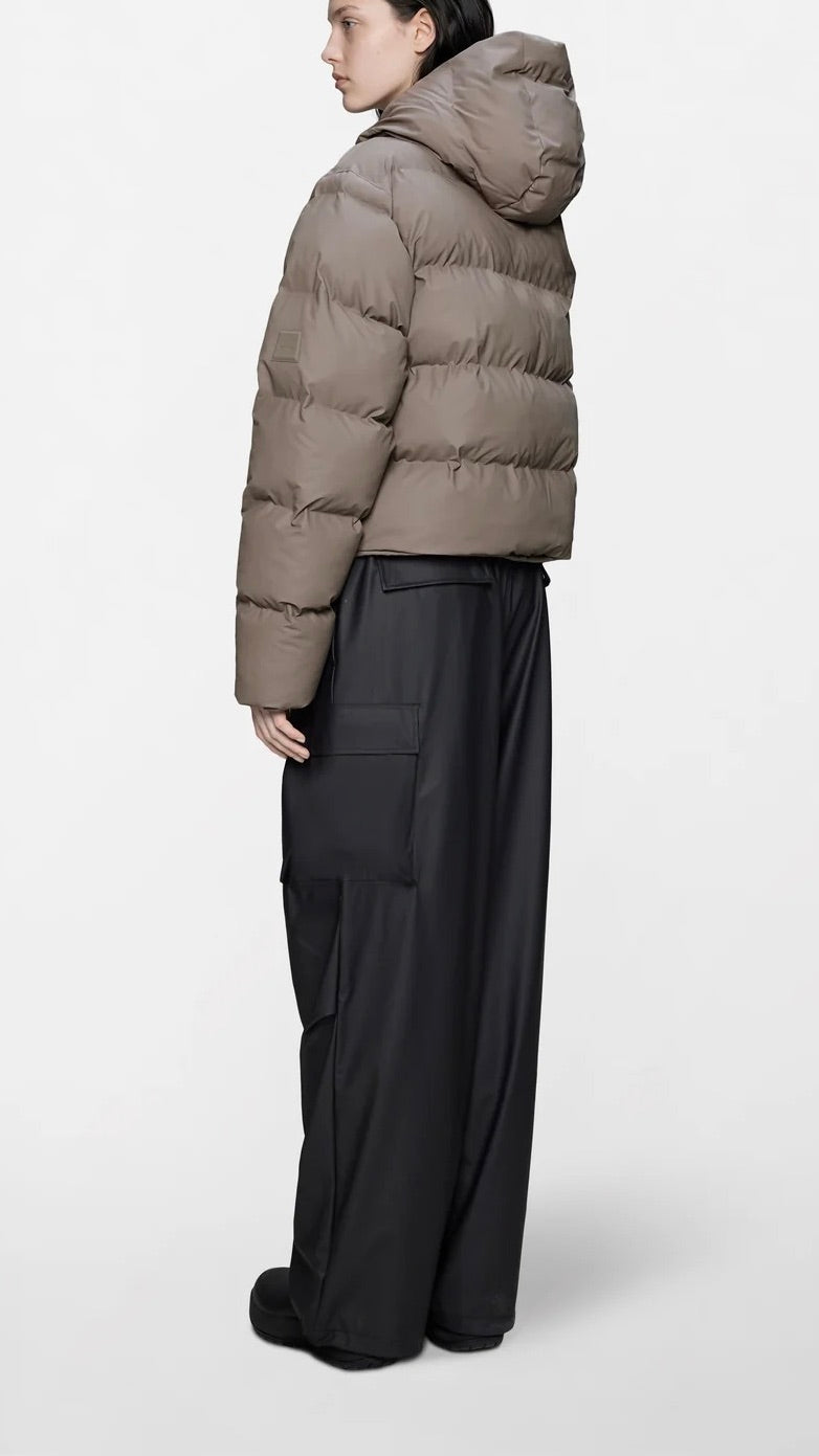 DOUDOUNE COURTE A CAPUCHE POUR FEMME RAINS 15150 ALTA SHORT PUFFER CINDER TAUPE