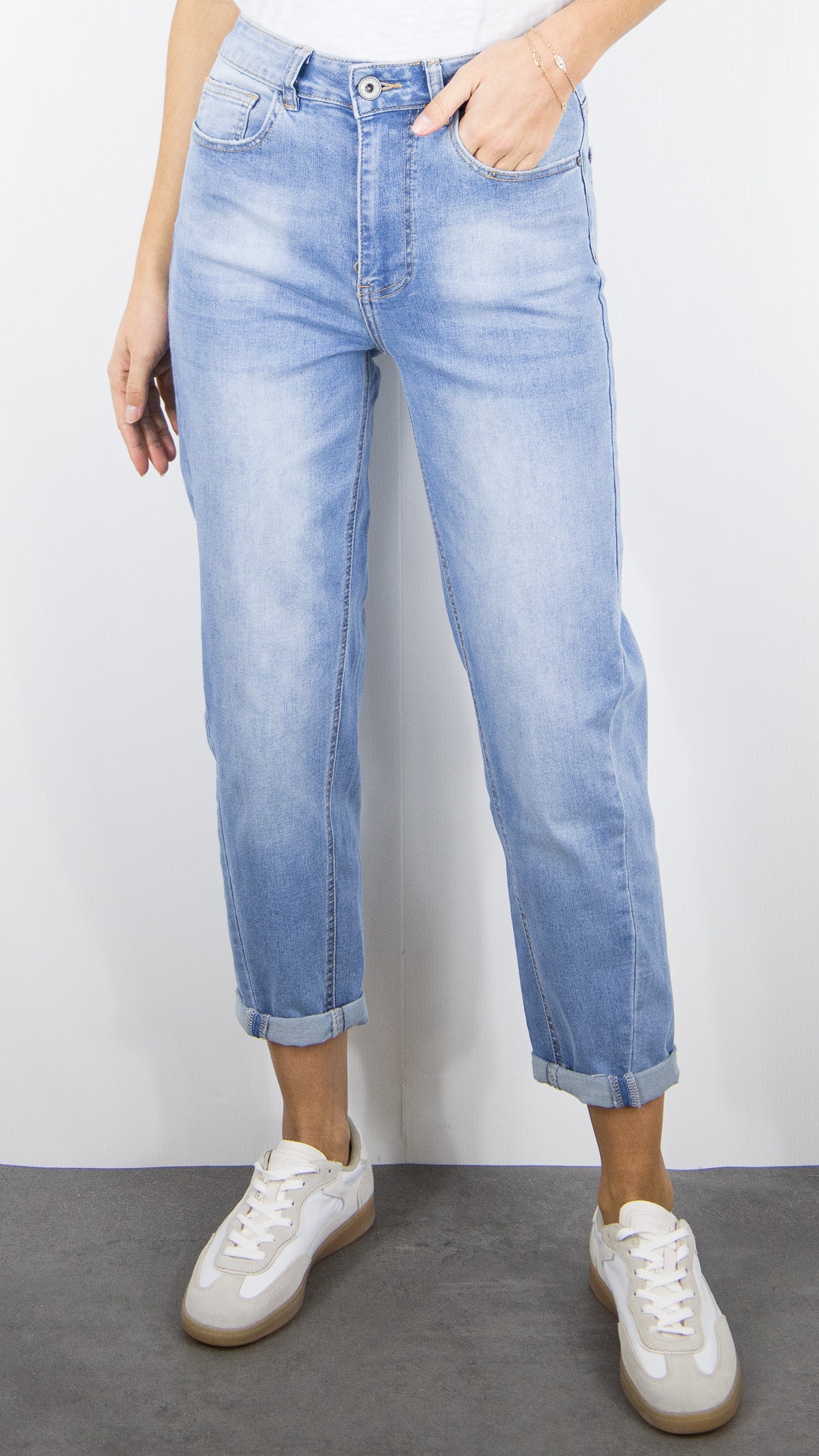 JEANS BOYFRIEND POUR FEMME DENIM CLAIR STUDIO PARISIEN 1551