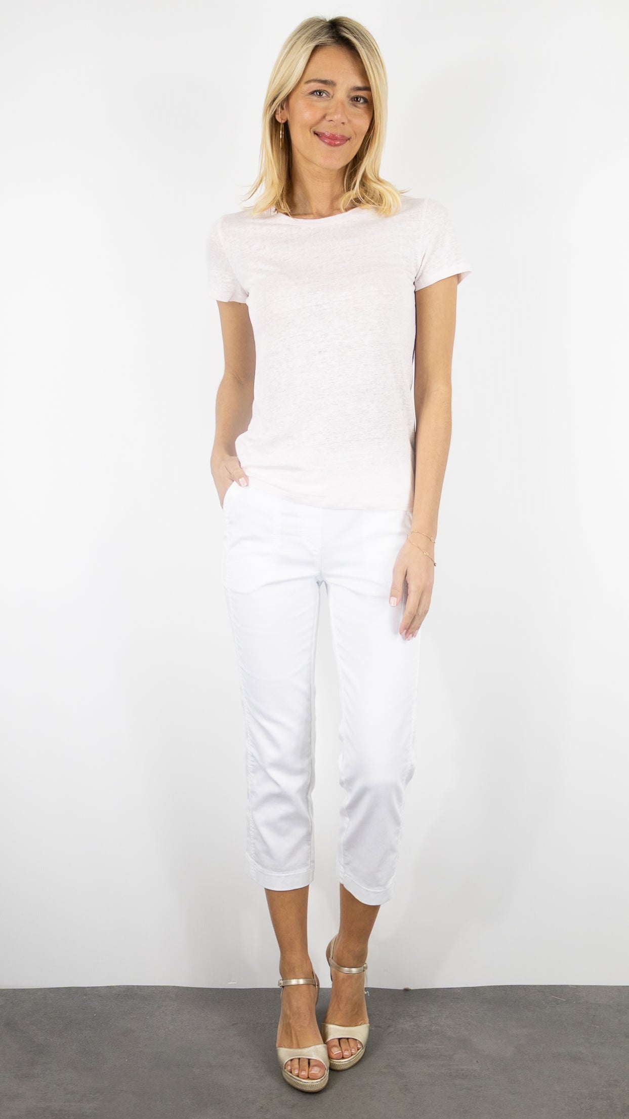 TEE-SHIRT MANCHES COURTES EN LIN MAJESTIC M011/FTS162#COLOR_1101/EAU DE ROSE