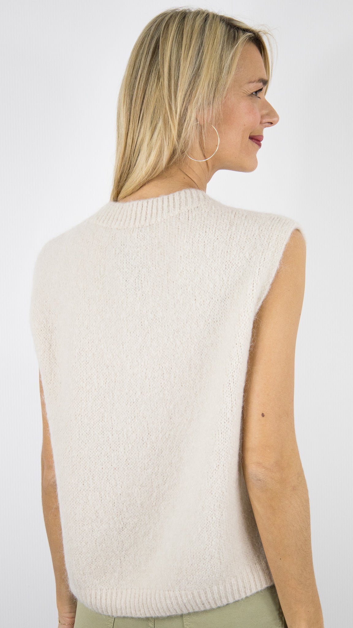 PULL COL V SANS MANCHES EN KID MOHAIR POUR FEMME ANDROMEDE 2238#COLOR_BEIGE