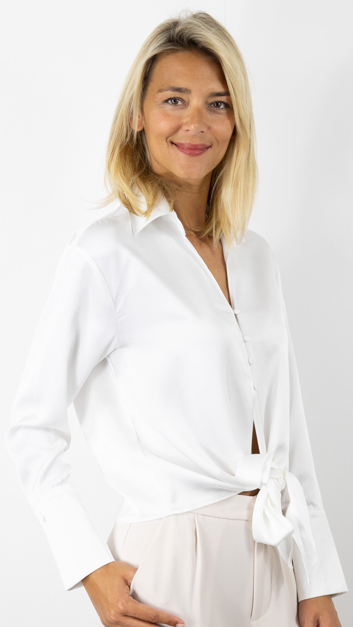 CHEMISE SATINEE A NOUER ELLI WHITE 24098JT#COLOR_BLANC