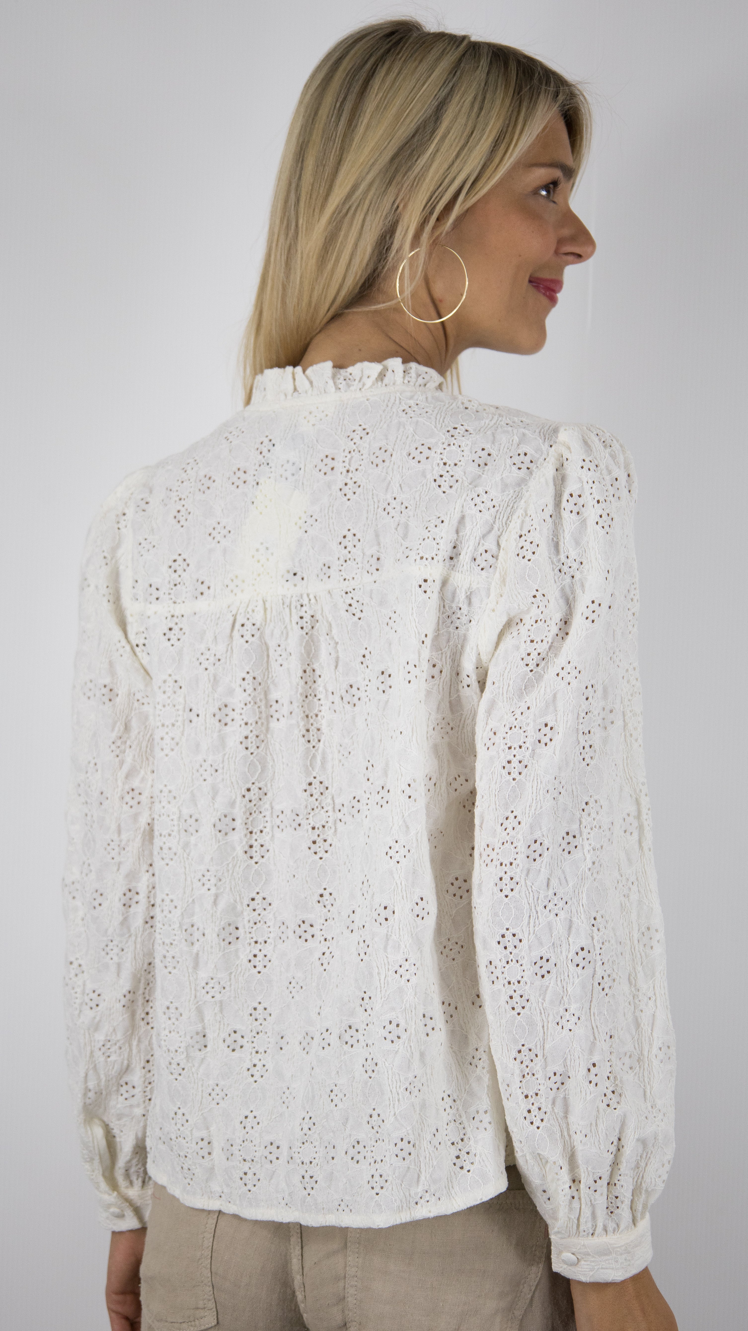 BLOUSE EN COTON AJOUREE FLEURIE BEIGE FEMME LILI ET LALA 24330