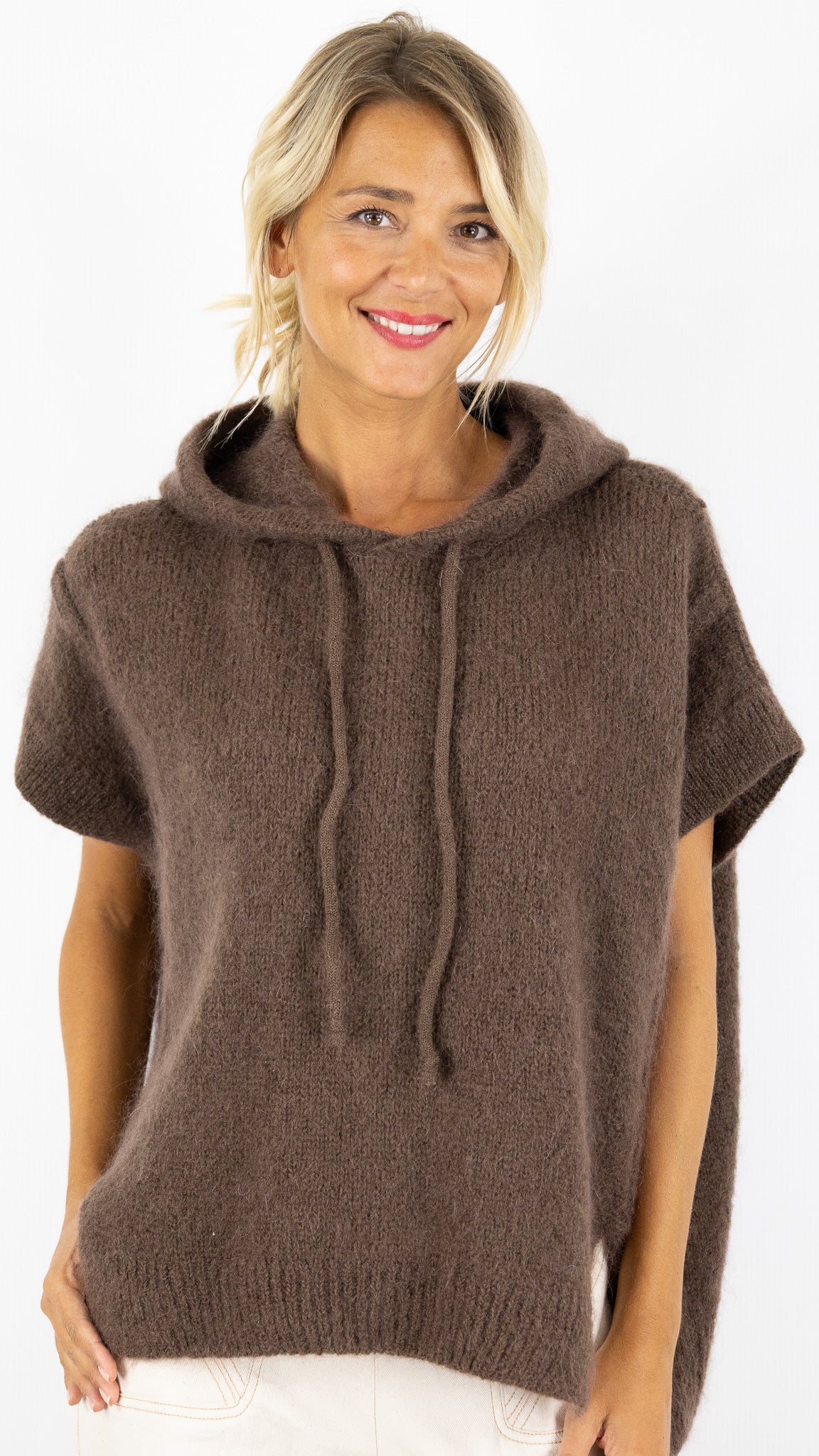 PULL SANS MANCHES A CAPUCHE EN MOHAIR NAIS 24651#COLOR_CHOCO
