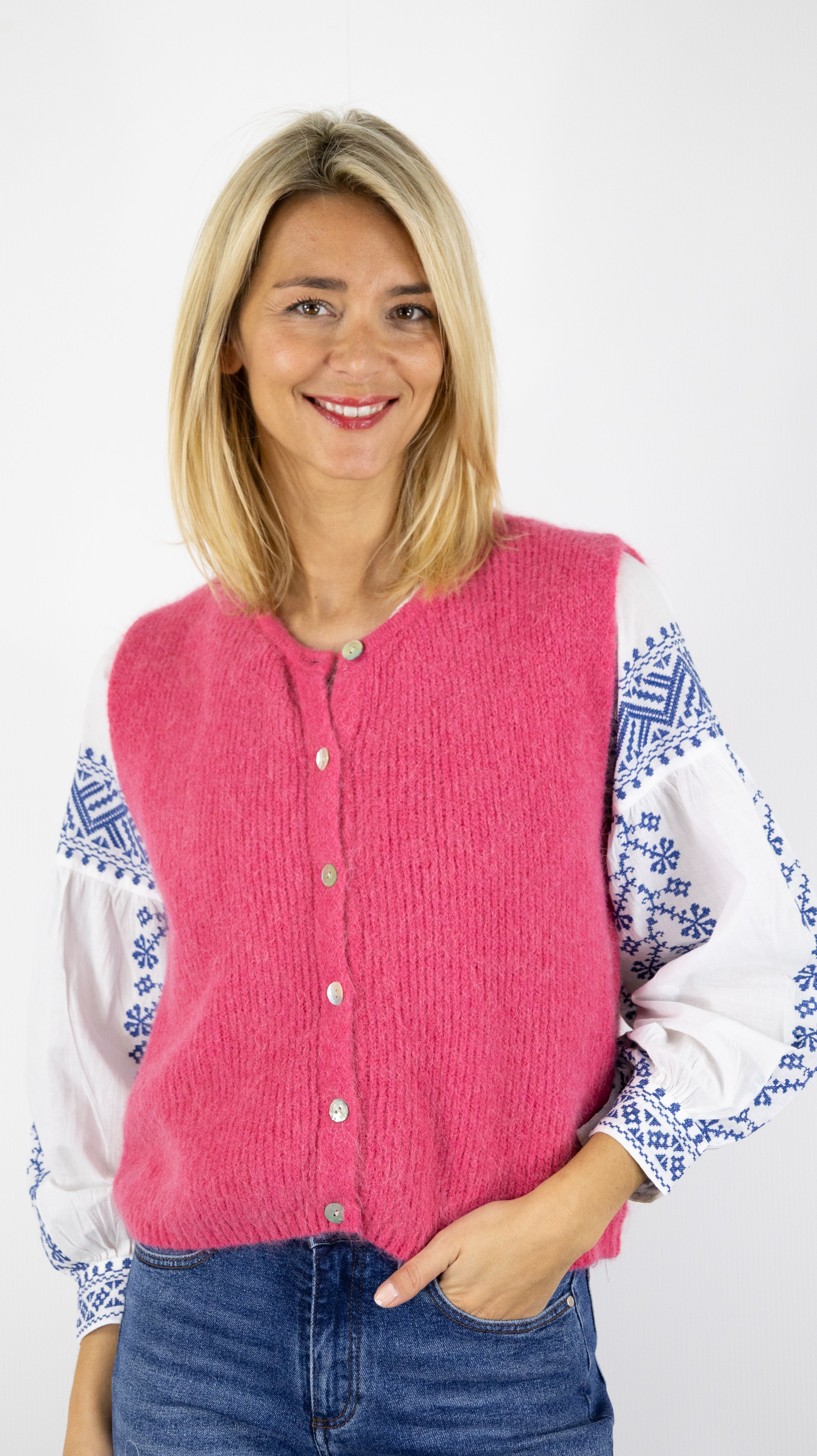 GILET SANS MANCHES BOUTONNE 24699 ANDROMEDE#COLOR_FRAMBOISE