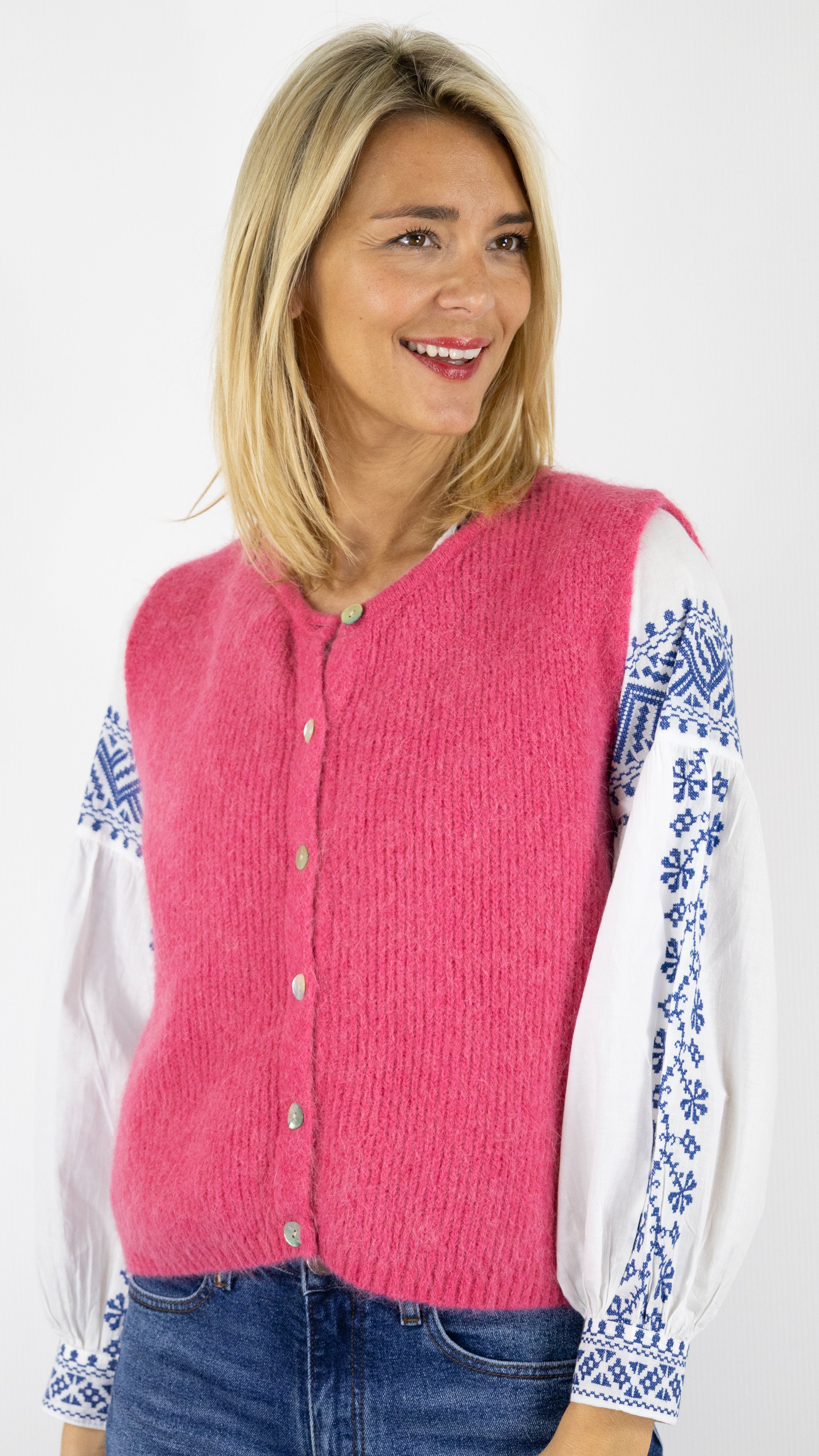 GILET SANS MANCHES BOUTONNE 24699 ANDROMEDE#COLOR_FRAMBOISE