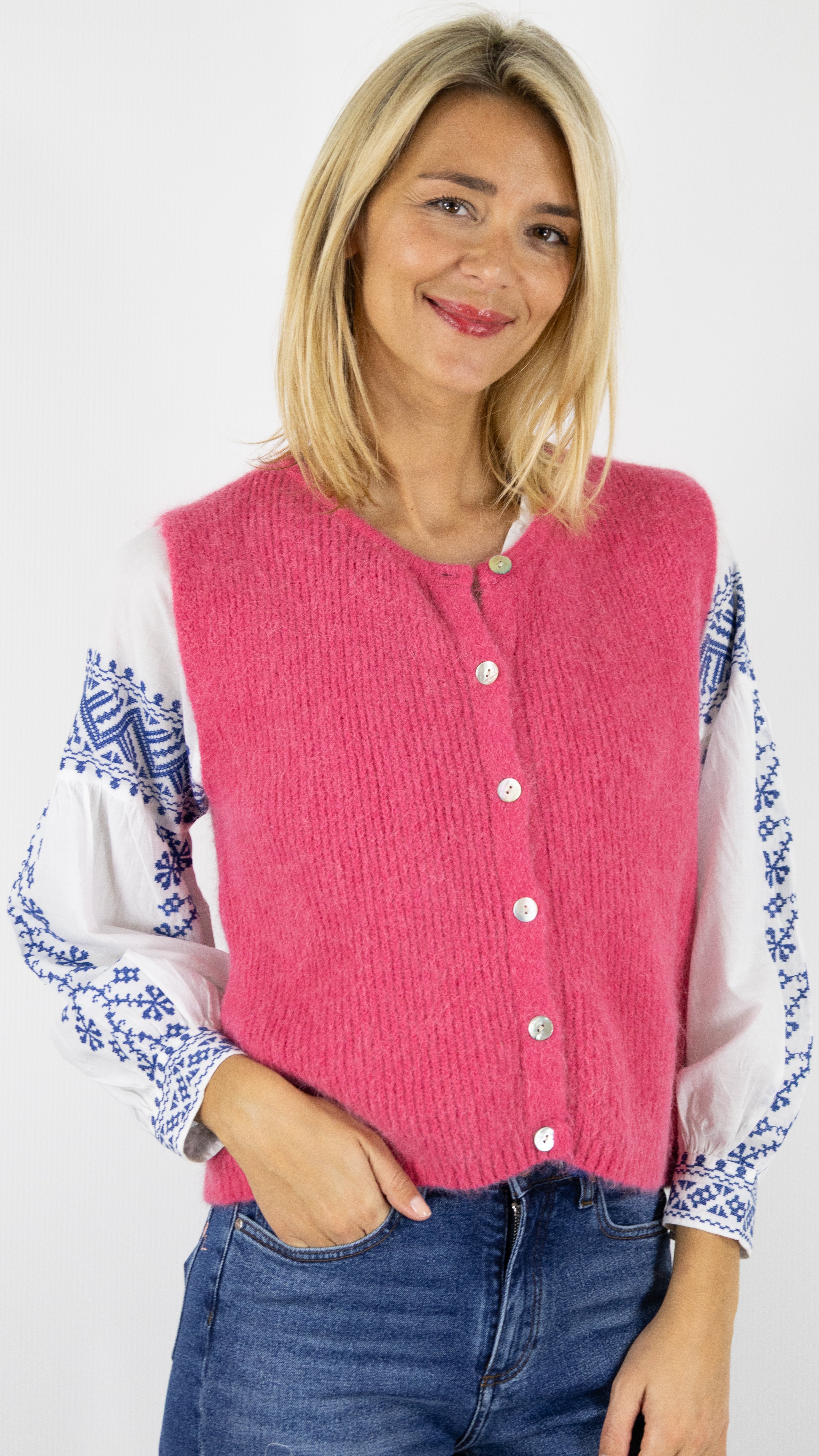 GILET SANS MANCHES BOUTONNE 24699 ANDROMEDE#COLOR_FRAMBOISE