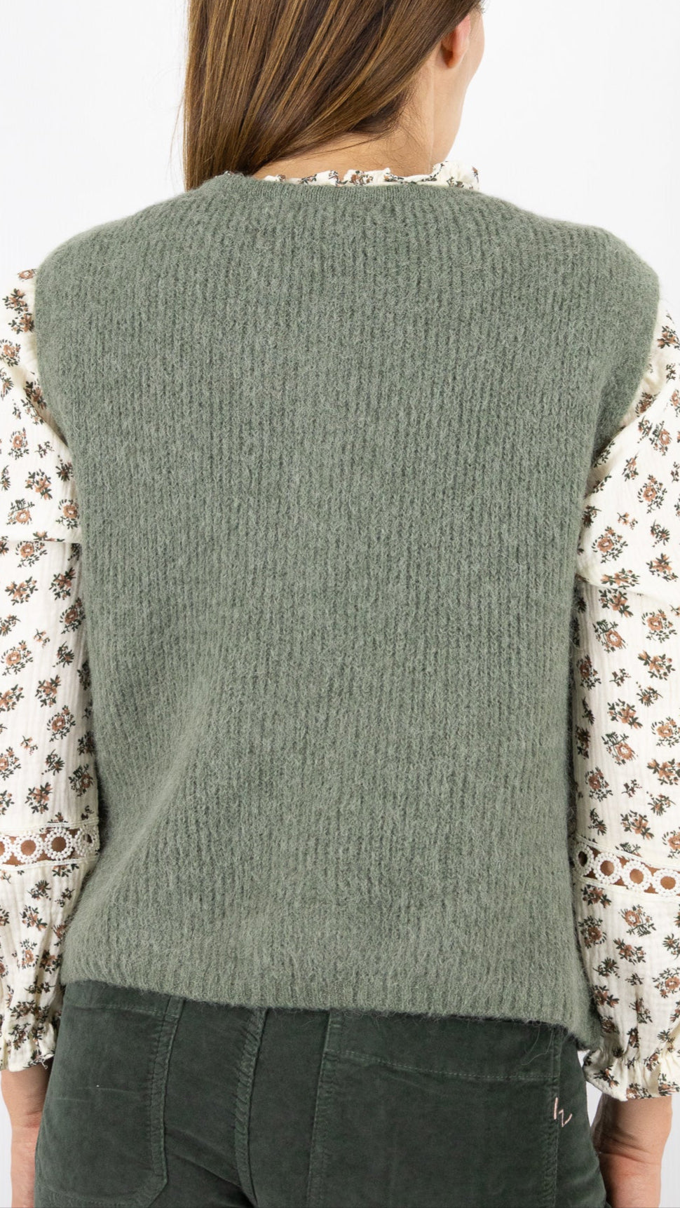 GILET COL V SANS MANCHES EN ALPAGA ANDROMEDE 24699#COLOR_KAKI