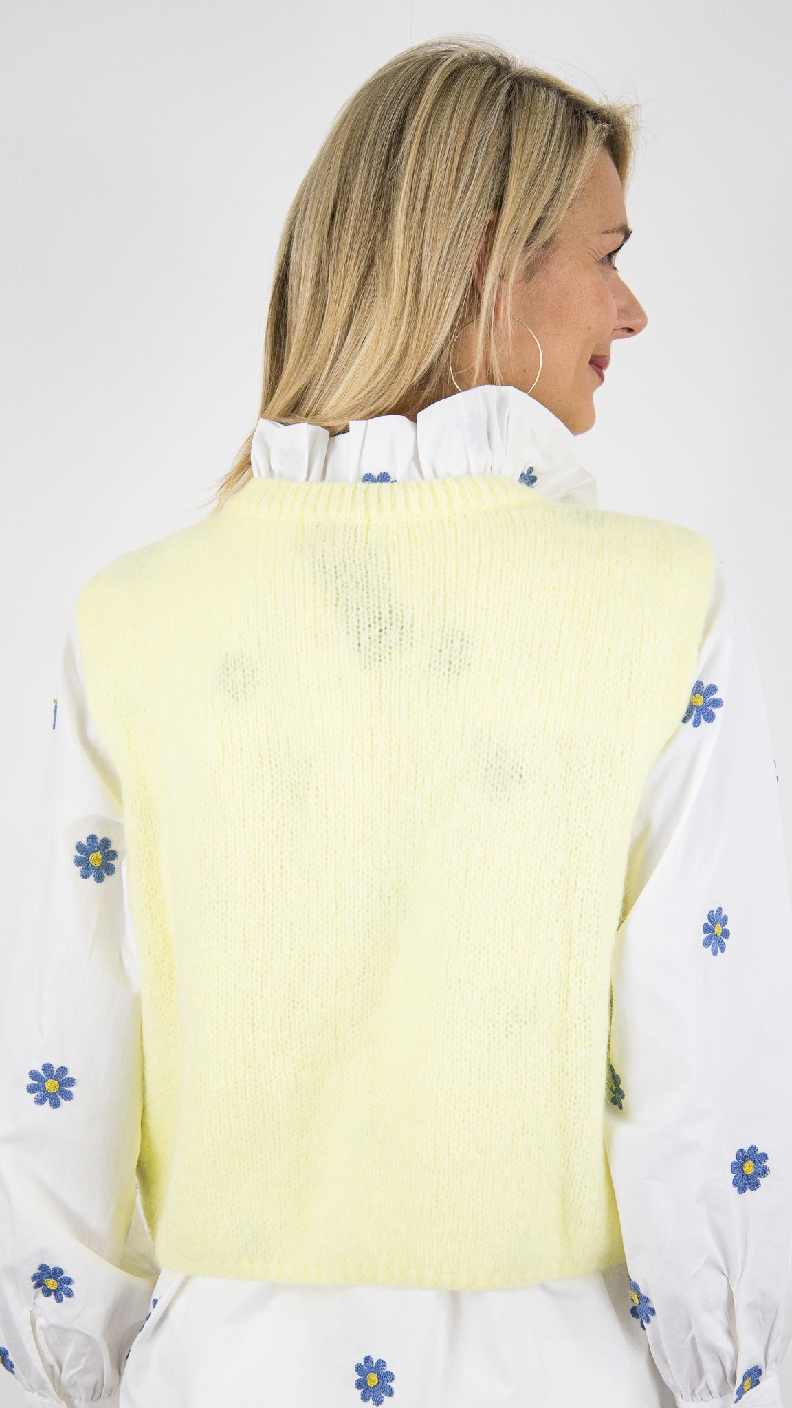 GILET SANS MANCHES BOUTONNE POUR FEMME NAIS 25069#COLOR_JAUNE