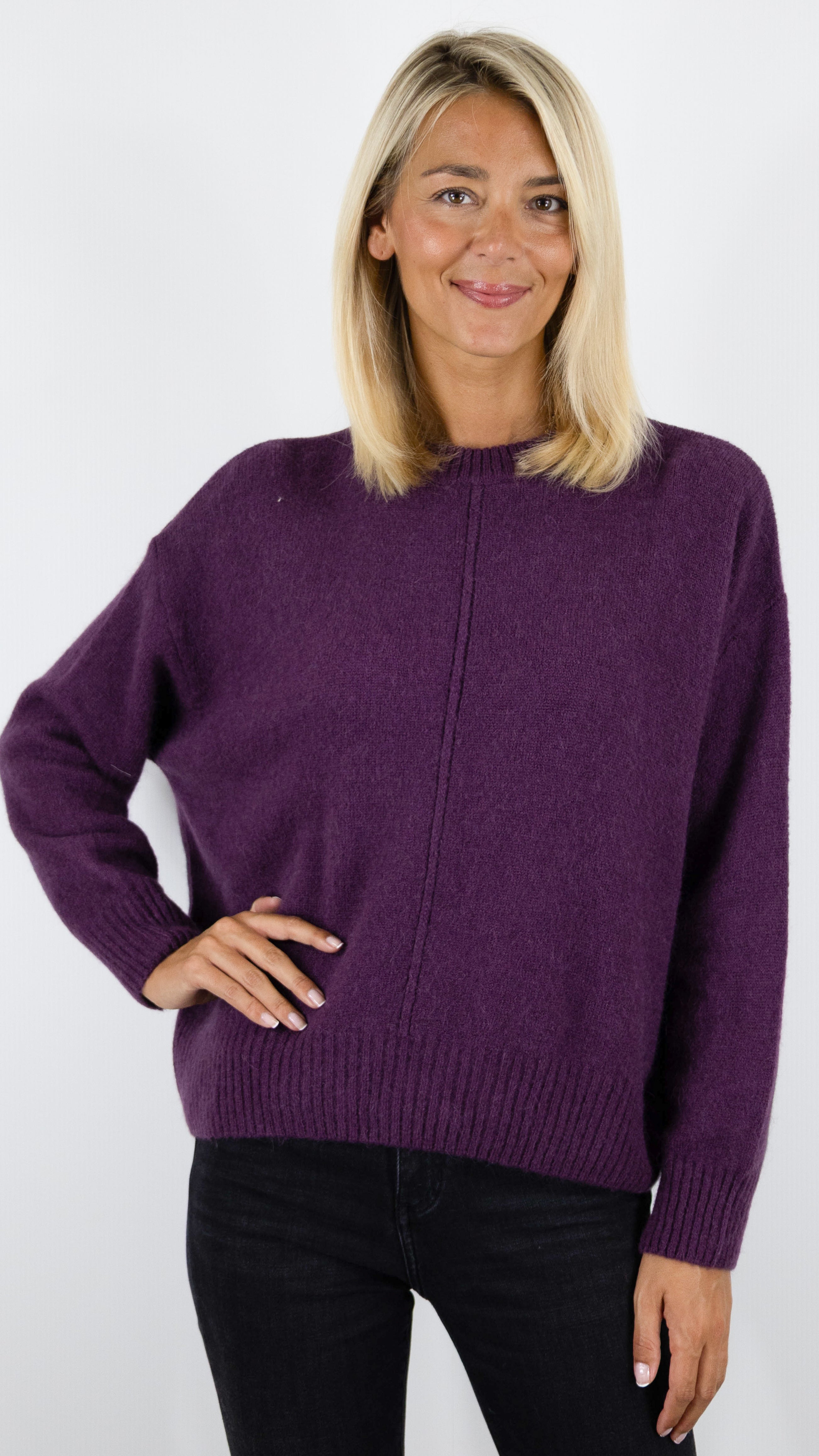 PULL COL ROND AMPLE EN ALPAGA POUR FEMME STUDIO PARISIEN 25570#COLOR_BLACKBERRY