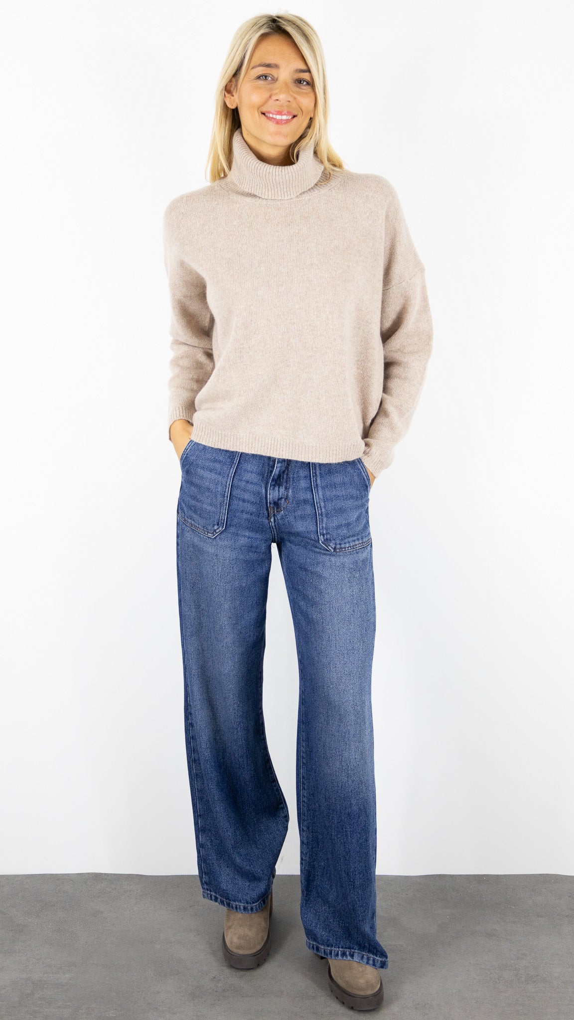 PULL COL ROULE COUPE AMPLE 25677 NAIS#color_BEIGE