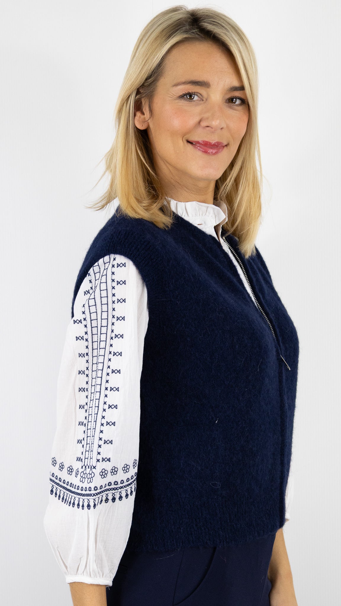 GILET SANS MANCHES ZIPPE STUDIO PARISIEN 25681#color_BLEU