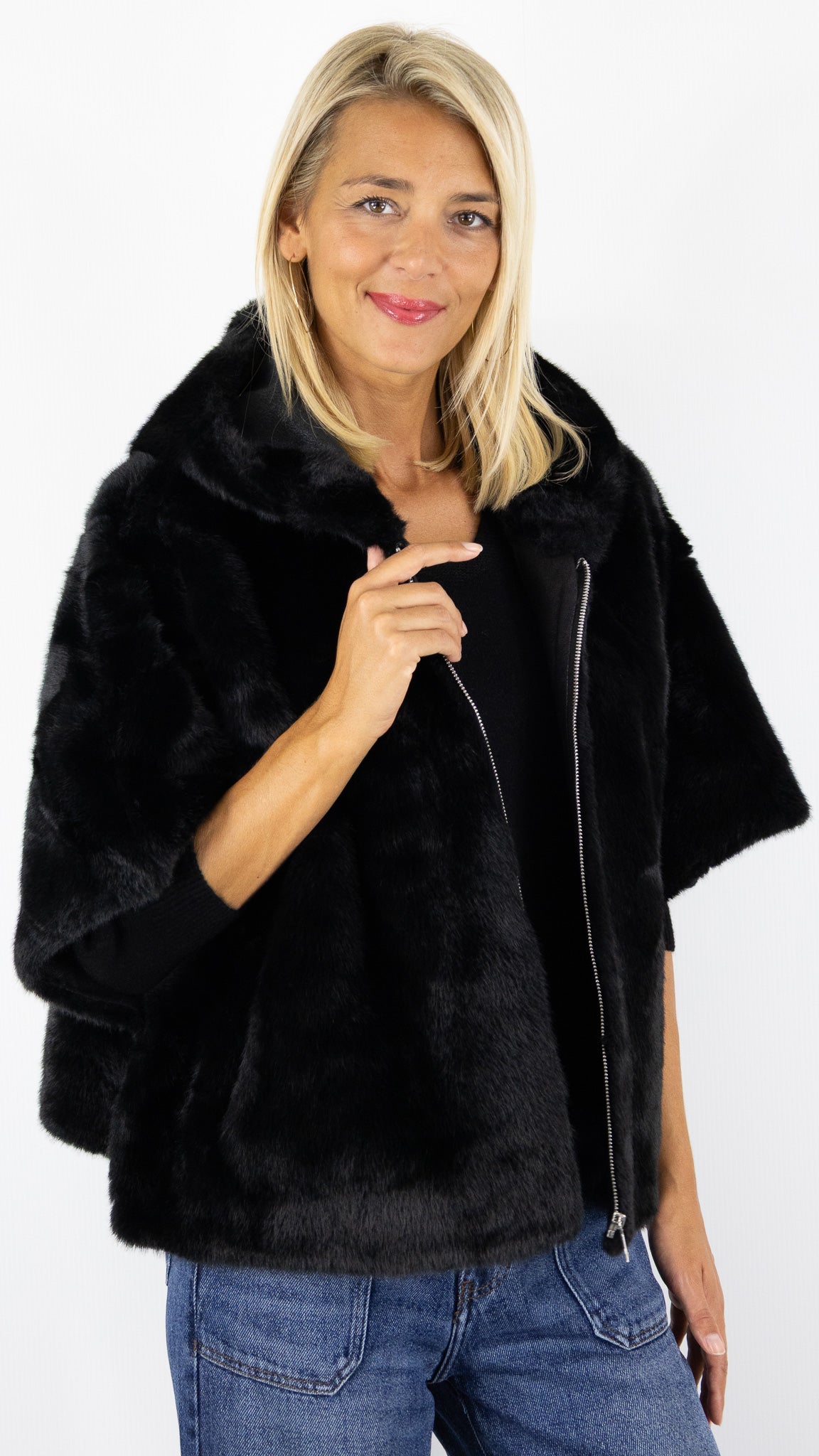 VESTE A CAPUCHE MANCHESC OURTE EN FAUSSE FOURRURE POUR FEMME VOUS 280711#COLOR_NOIR