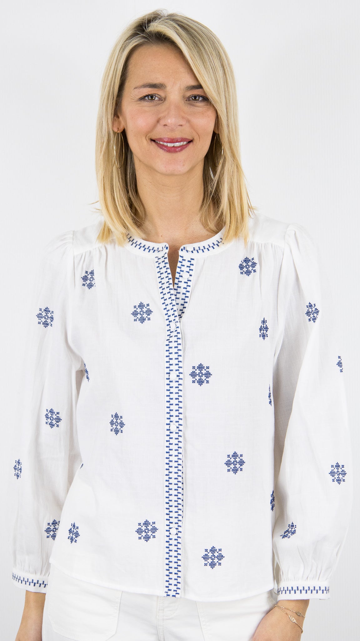 BLOUSE BRODEE EN COTON ECRU MARINE YCOO 30565B
