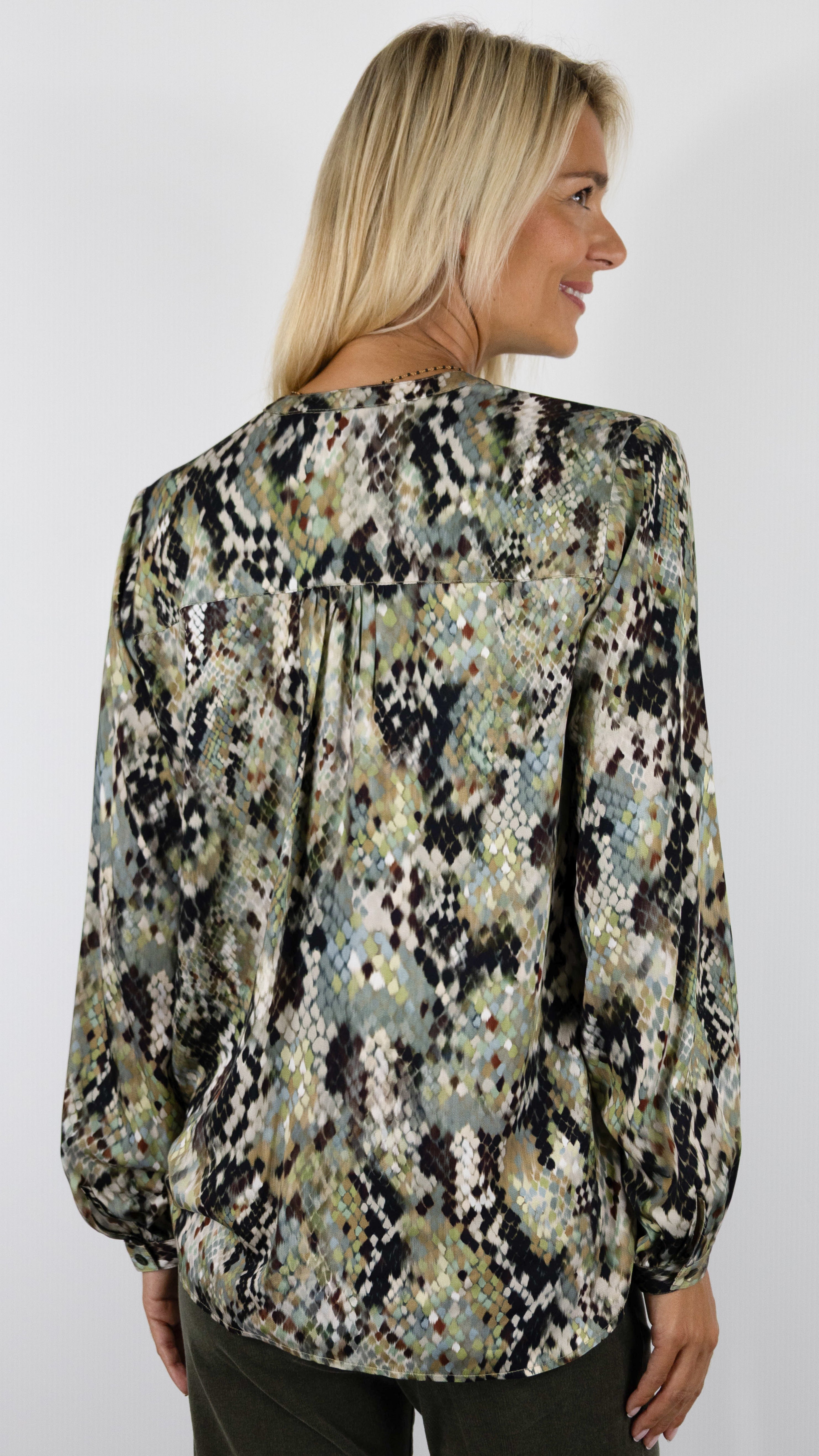 BLOUSE FLUIDE IMPRIME REPTILE KAKI TONI 78-90 1454-15 BELLA