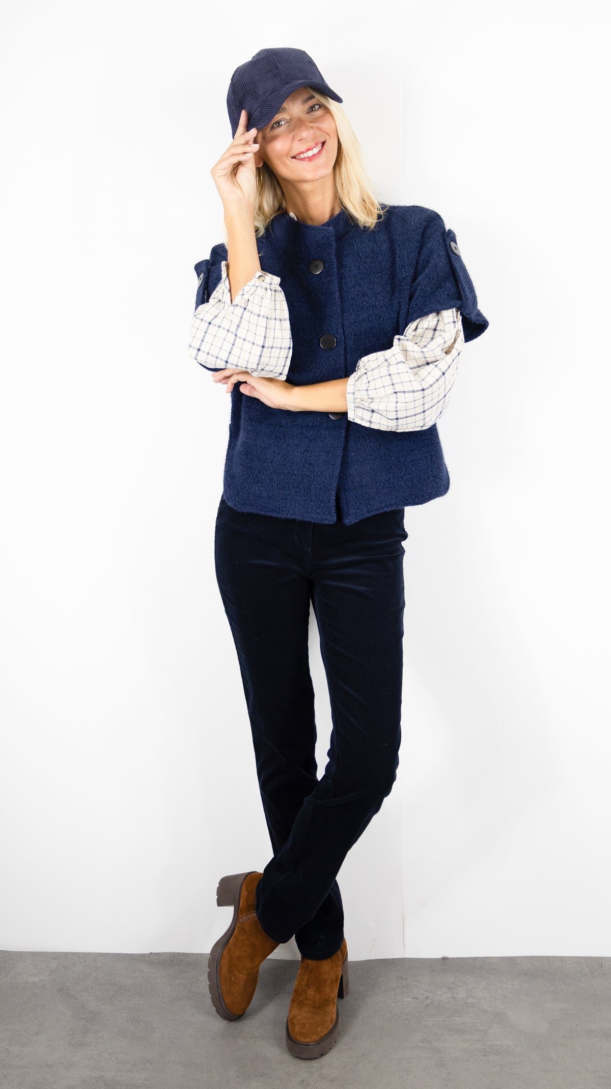 CASQUETTE EN VELOURS POUR FEMME VOUS 64935#COLOR_550/BLEU FONCE