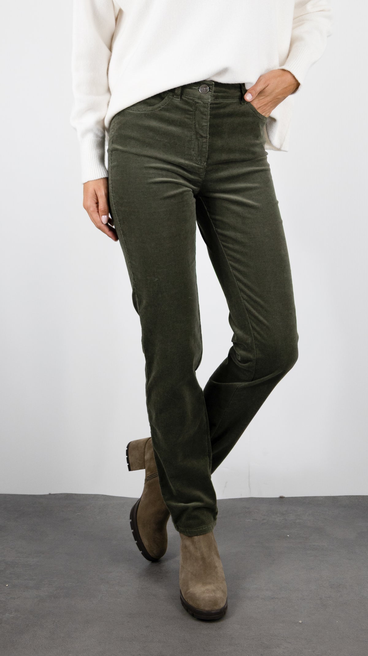 JEANS EN VELOURS POUR FEMME TONI 31-01 1225-22 BE LOVED#COLOR_67/FERN GREEN KAKI