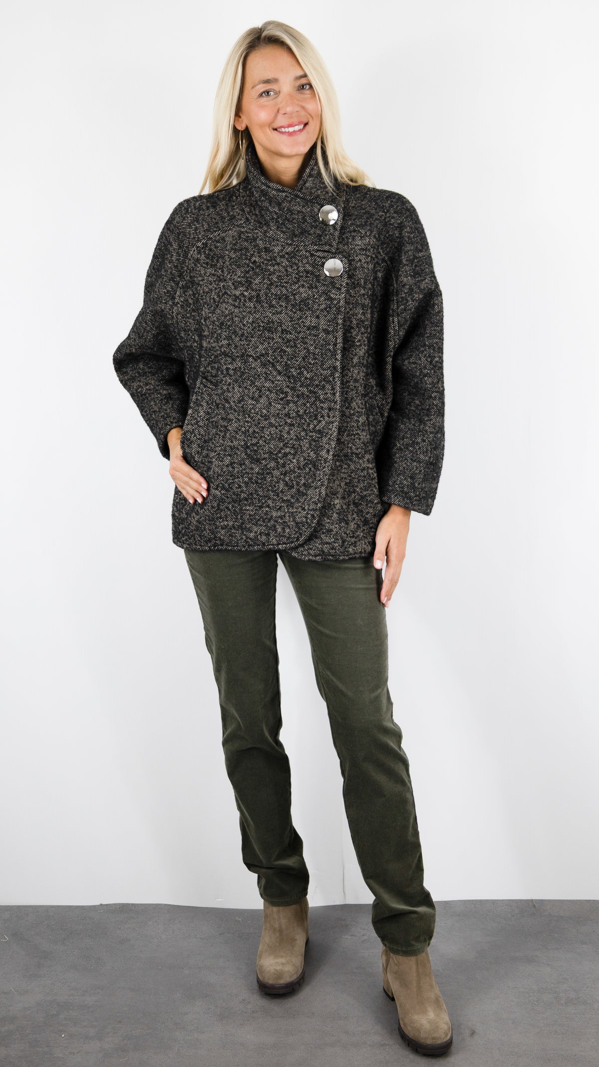 VESTE EN TWEED COL MONTANT NOIR NAOMI BASH 