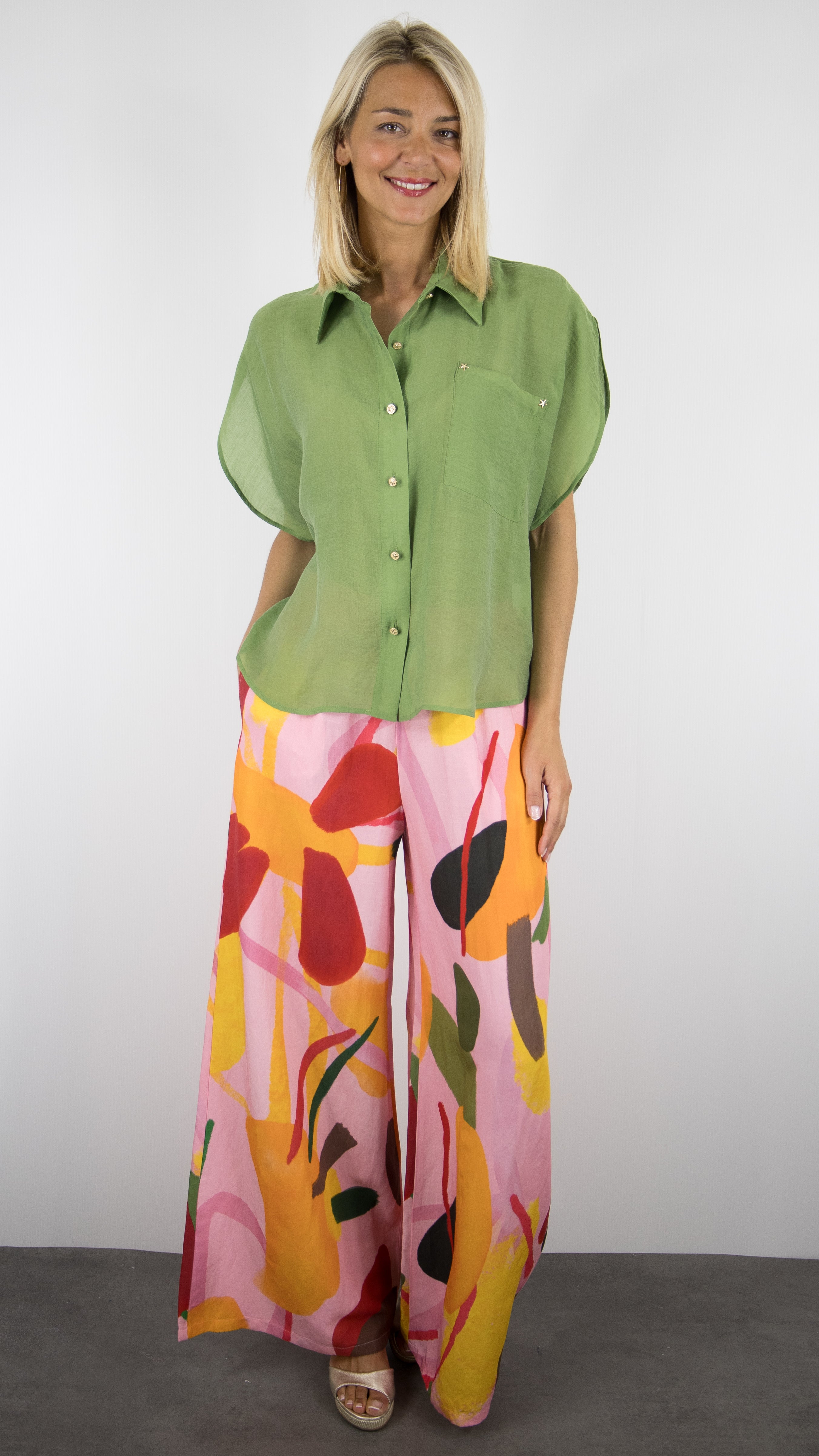 BLOUSE COL CHEMISE MANCHES COURTES AMPLE LEGERE POUR FEMME CAROLINE BISS 3663 VERTE