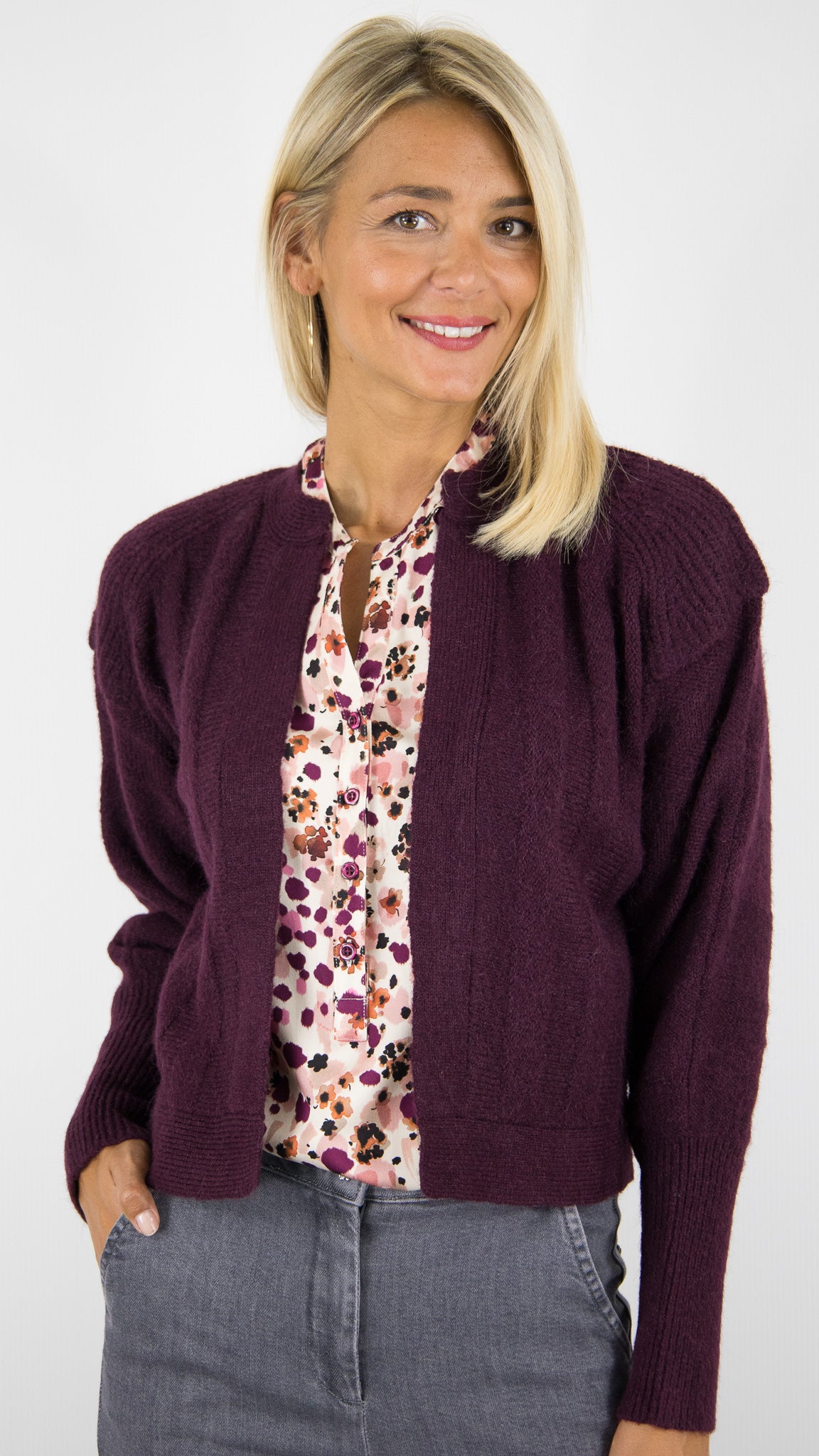 BOLERO COURT EN MAILLE BOUCLETTE CAROLINE BISS 4248#COLOR_54/BORDEAUX