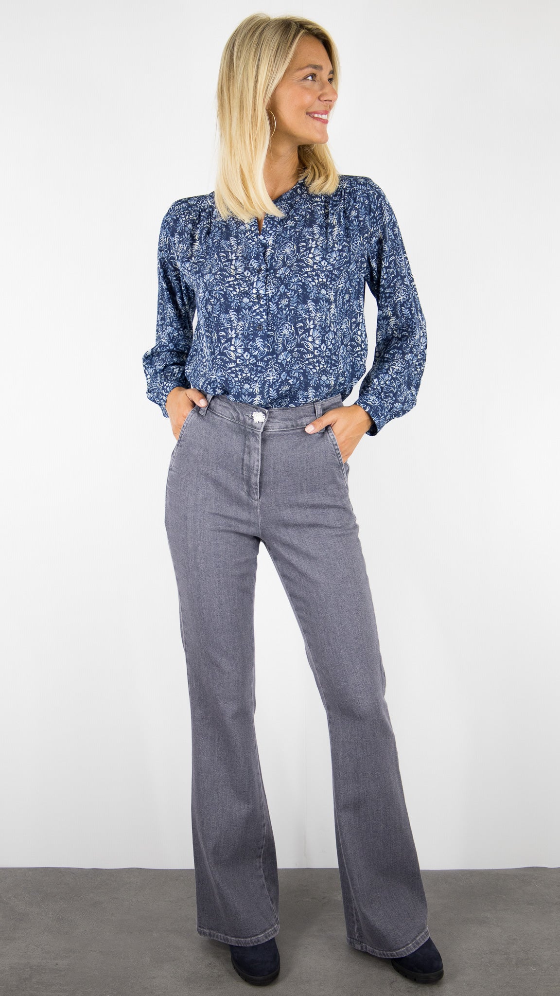 JEANS BOOTCUT GRIS FEMME CAROLINE BISS 4512