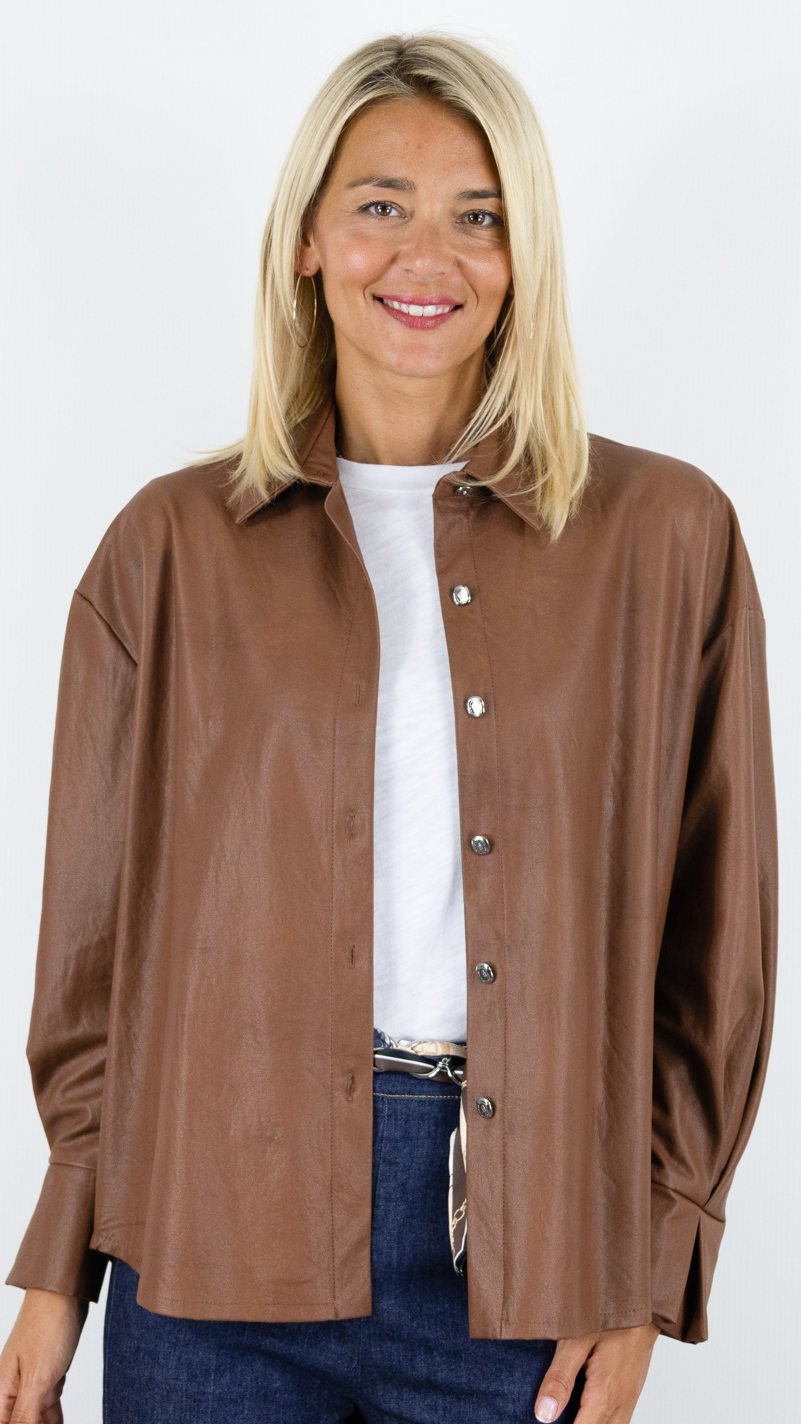 CHEMISE EN FAUX CUIR CAMEL POUR FEMME SURCHEMISE CAROLINE BISS 4605