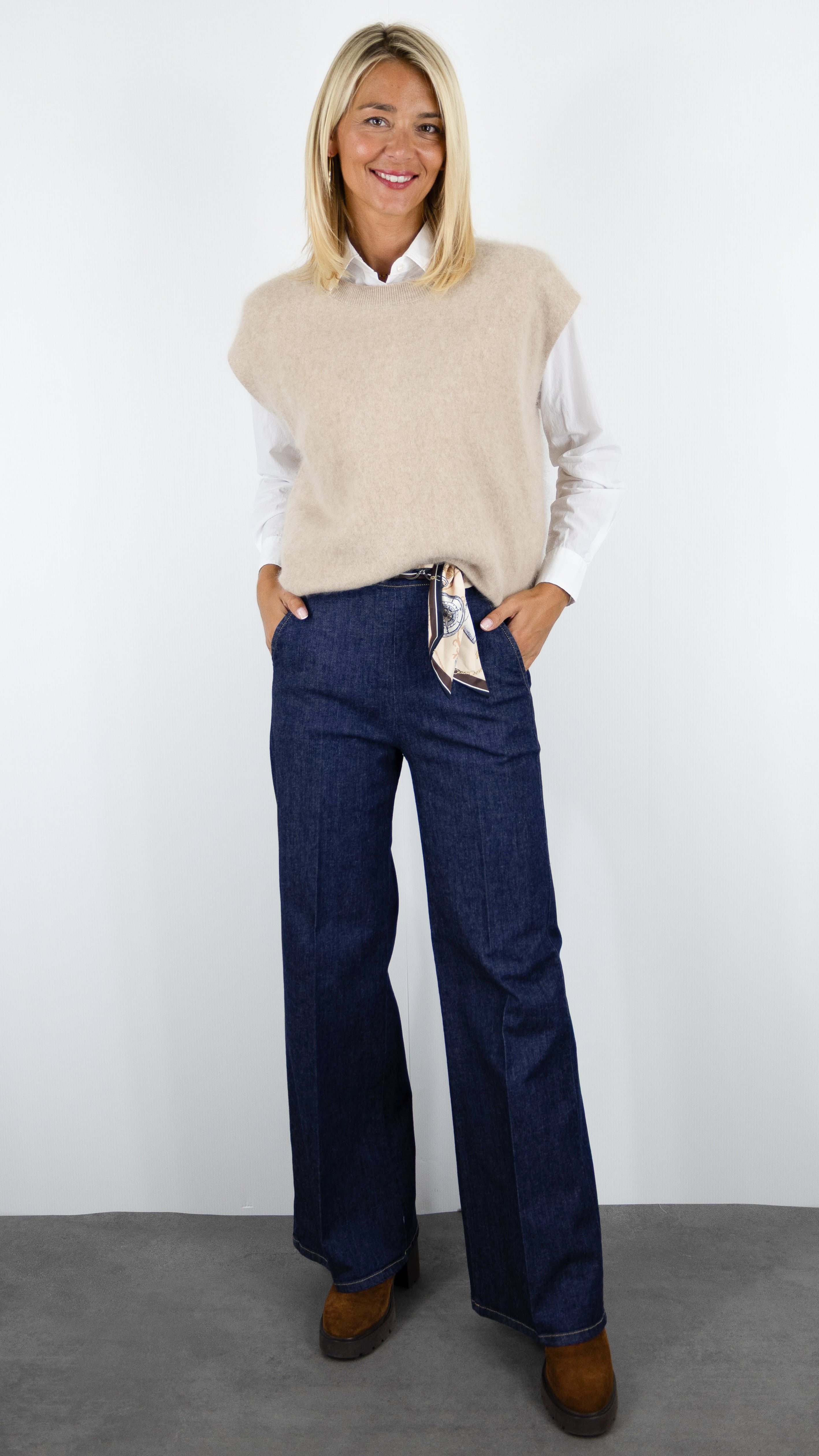PULL SANS MANCHES EN LAINE BROSSEE BEIGE PABLO RUZA