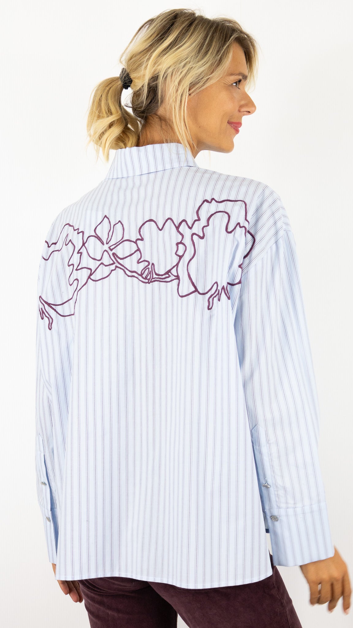 CHEMISE RAYEE CIEL AVEC BRODERIES ET DETAILS AJOURES AUBERGINE FEMME 100% COTON  CAROLINE BISS 4614