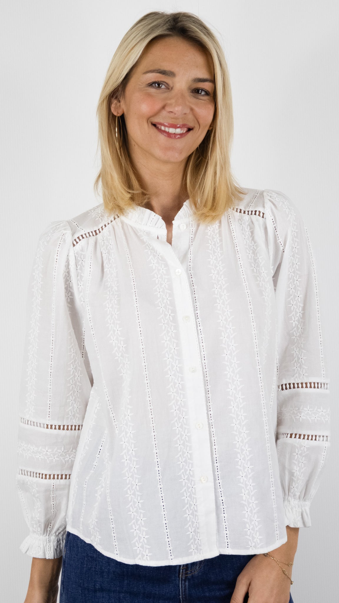 BLOUSE FLUIDE AJOUREE EN DENTELLE IVOIRE YCOO#COLOR_IVOIRE
