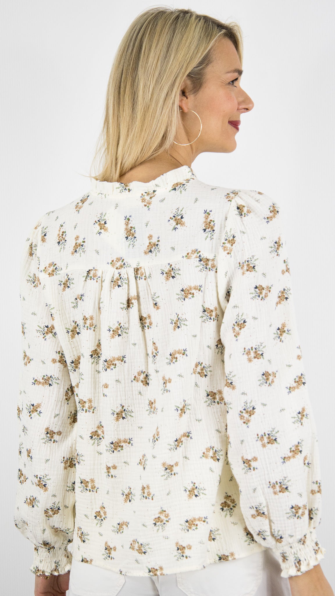 BLOUSE FLEURIE BEIGE COL TUNISIEN POUR FEMME  LILI ET LALA 5442-1987