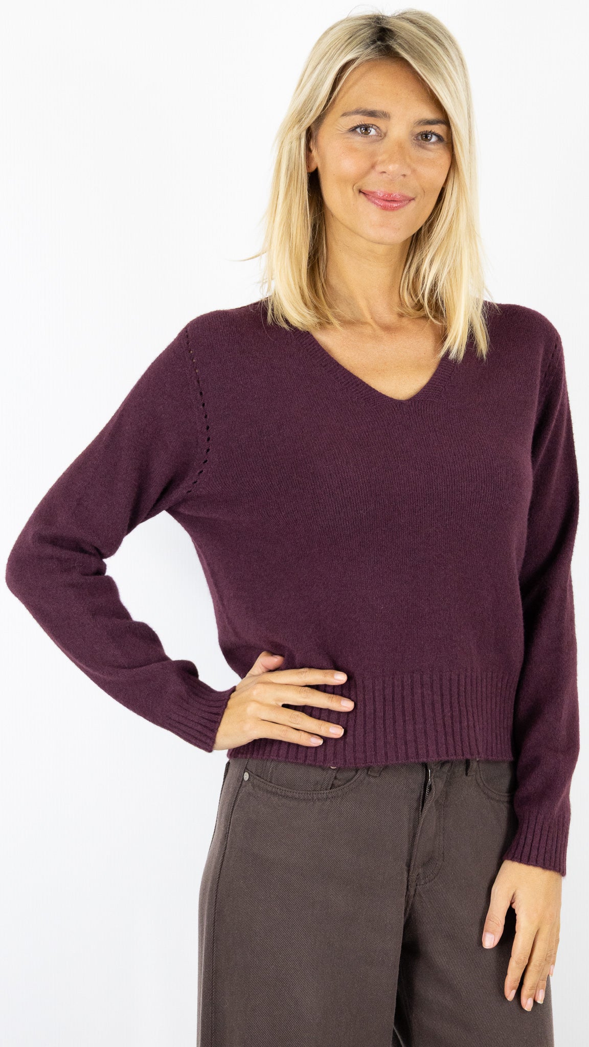 PULL COL V MAX ET ENJOY 570951#color_PRUGNAC/PRUNE