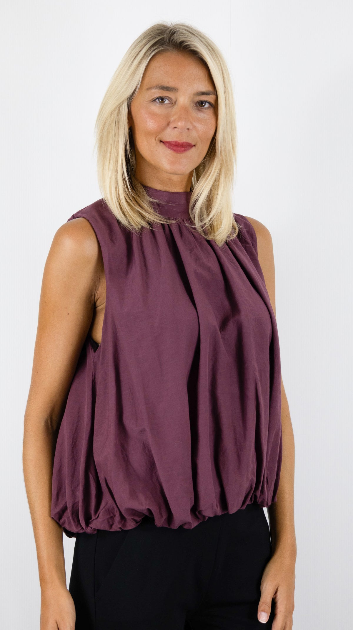 TOP SANS MANCHES FRONCES BAS ELASTIQUE A NOUER AU DOS POUR FEMME HAUT HABILLE CEREMONIE VOUS 15367#COLOR_PRUNE