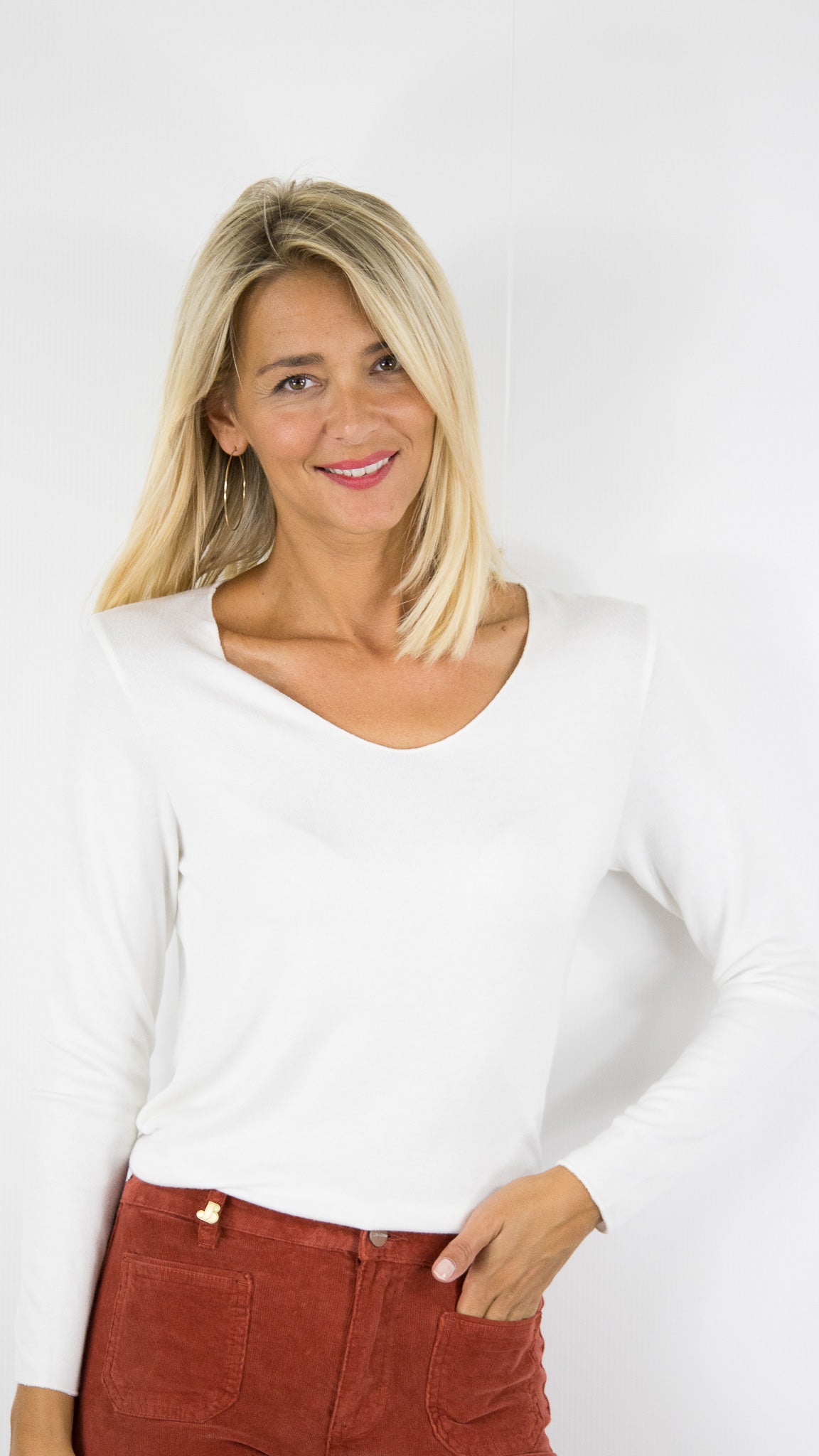 TEE SHIRT V SOUS PULL STUDIO PARISIEN 6789/1#COLOR_CREMA
