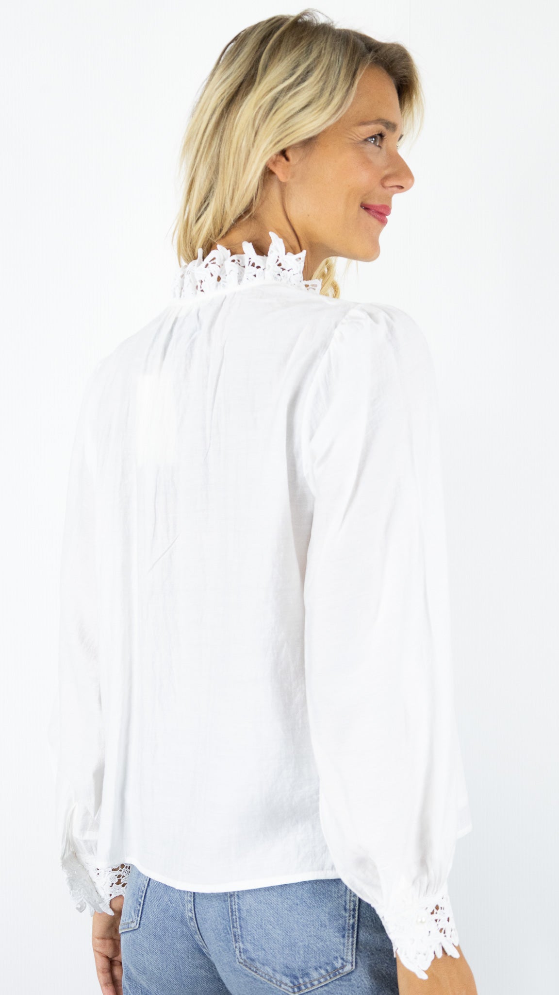BLOUSE HABILLEE FLUIDE EN DENTELLE ECRUE MUSY MUSE 7103