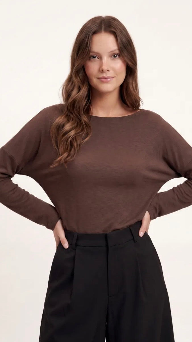 TEE-SHIRT COL BATEAU EN COTON POUR FEMME SWEEWE 81014#COLOR_BROWN