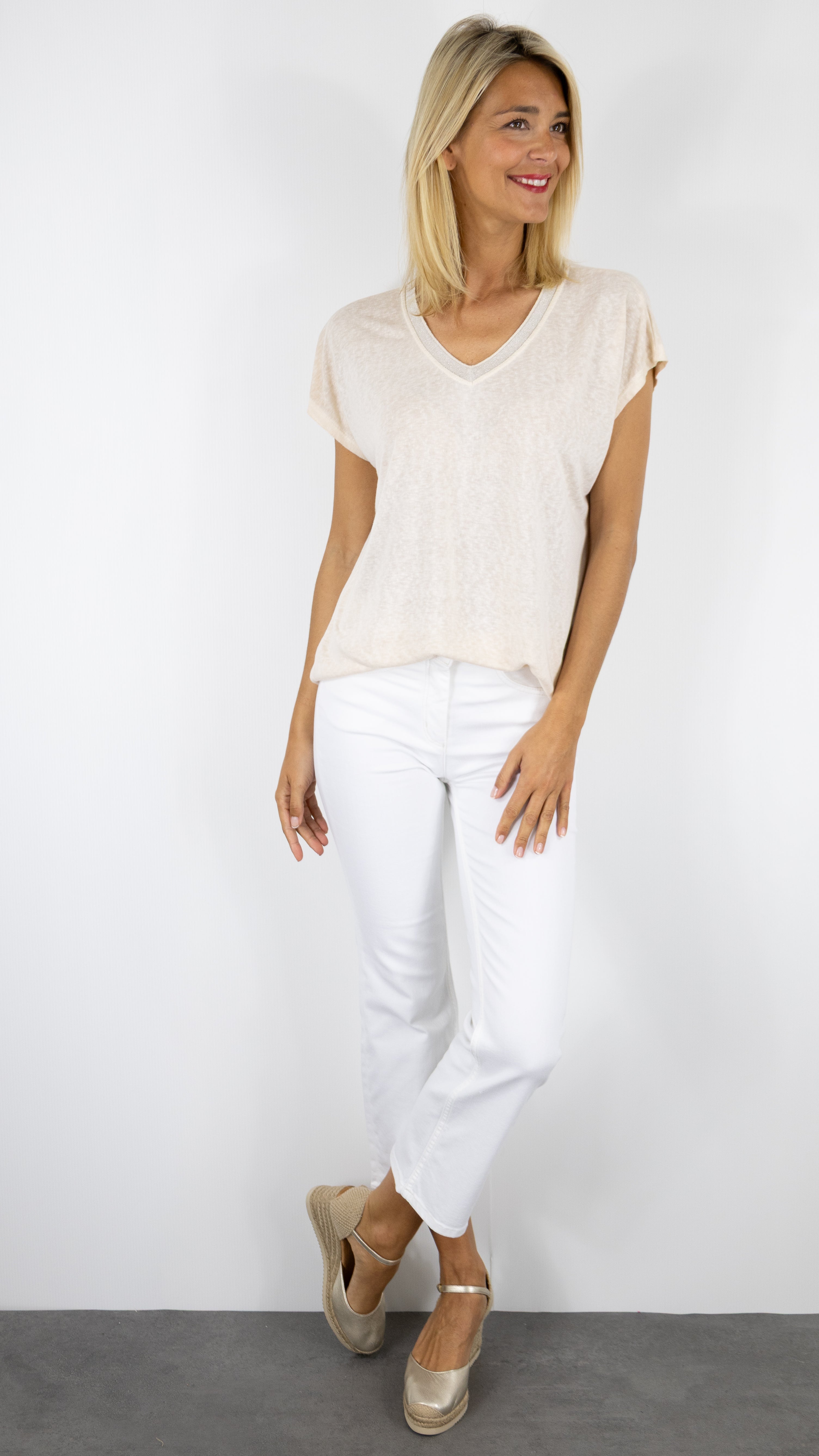 TEE-SHIRT COL V MANCHES COURTES ENCOLURE LUREX ANDROMEDE 810761#COLOR_BEIGE