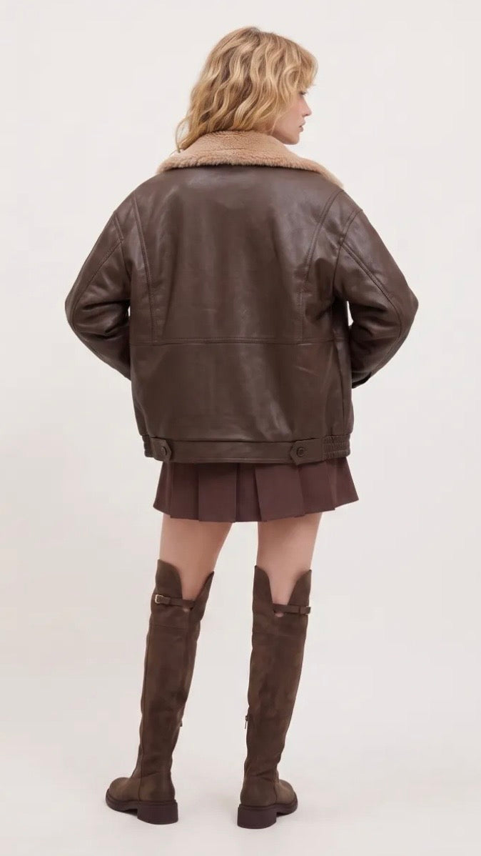 BLOUSON AVIATEUR POUR FEMME EN FAUX CUIR MARRON SWEEWE 81904