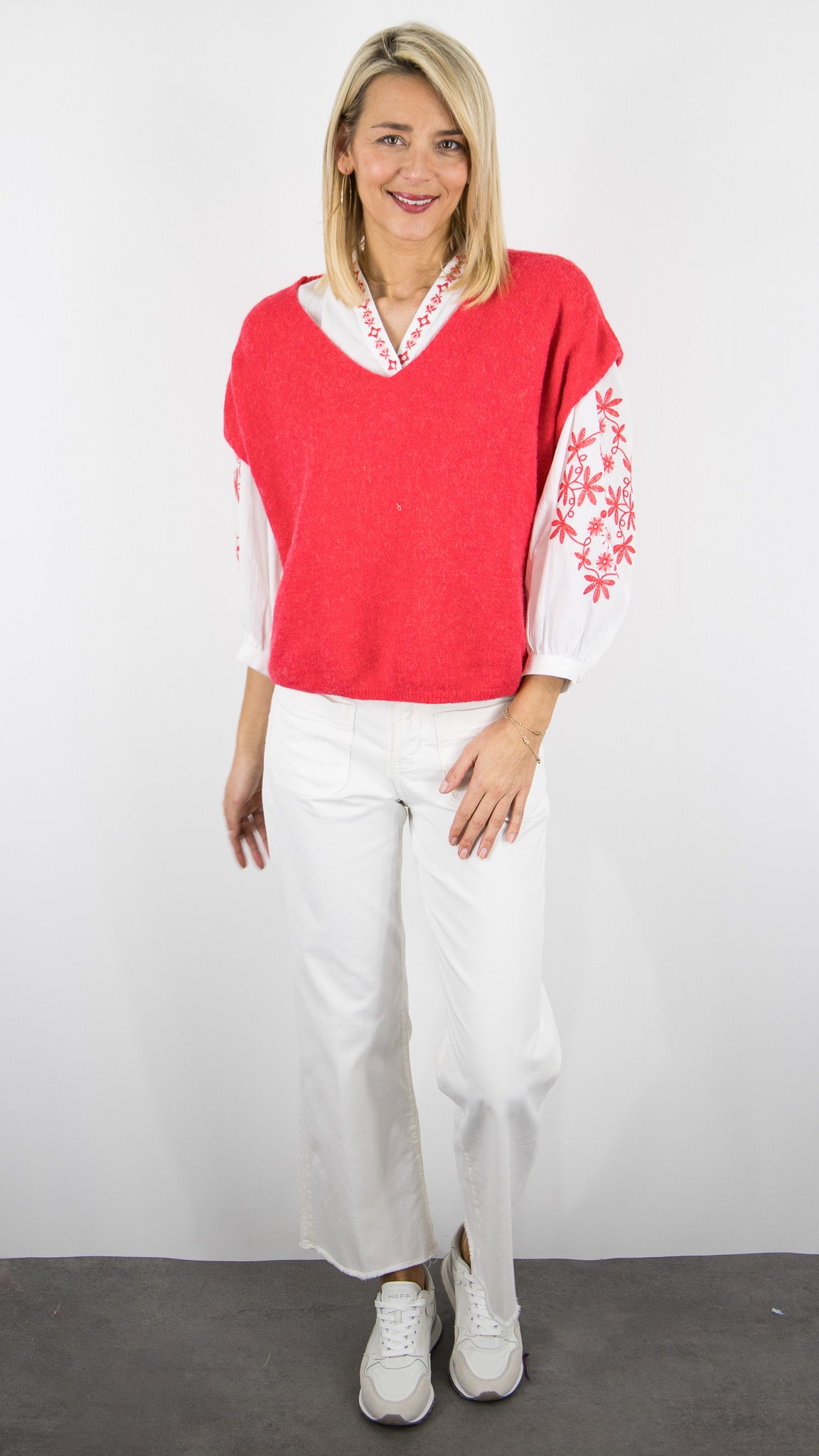 PULL COL V SANS MANCHES AMPLE AN ALPAGA  YCOO 8424 ROUGE A LEVRE