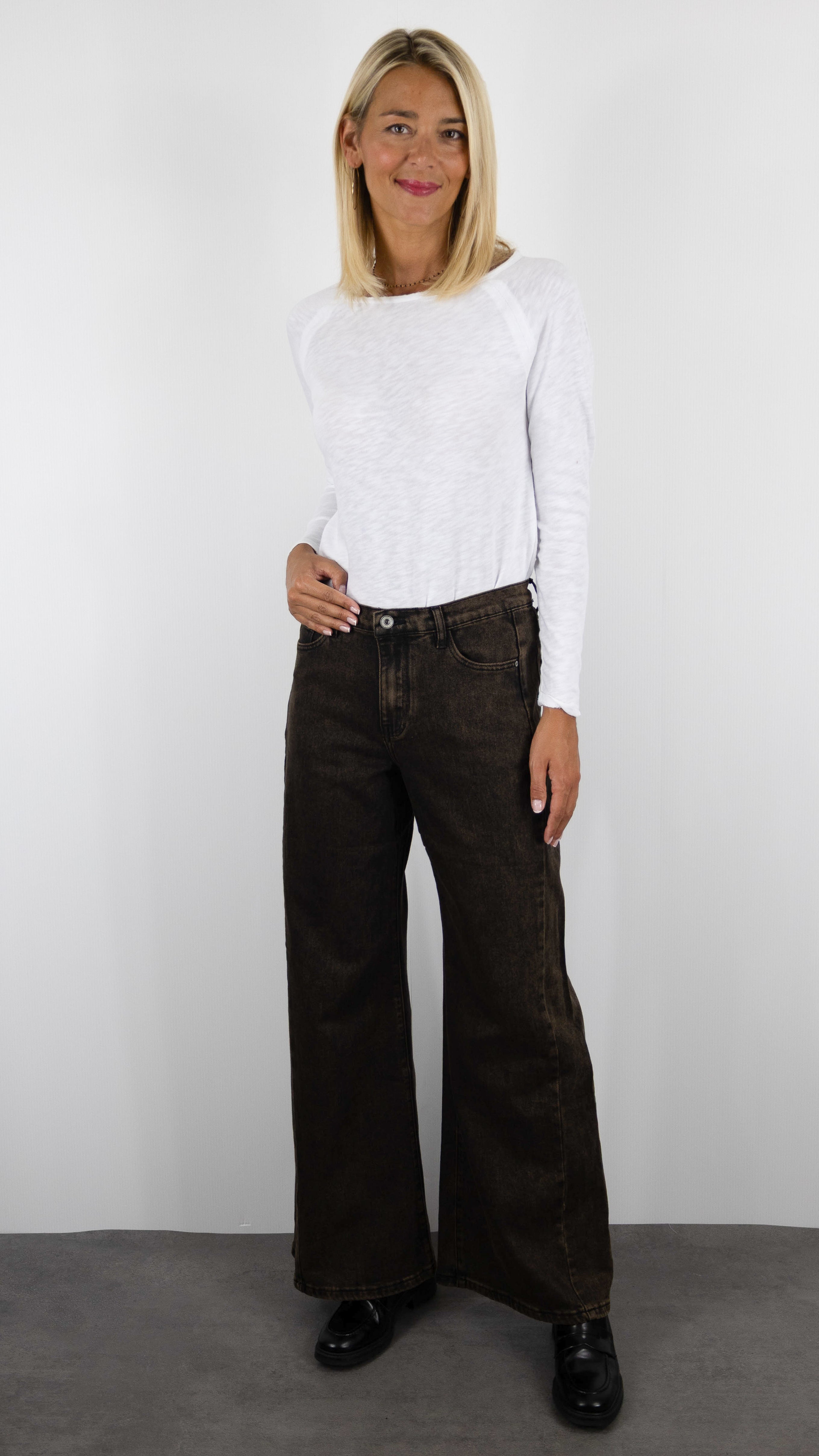 JEANS LARGE EN COTON COUTURES DELAVE MARRON POUR FEMME STUDIO PARISIEN 9388